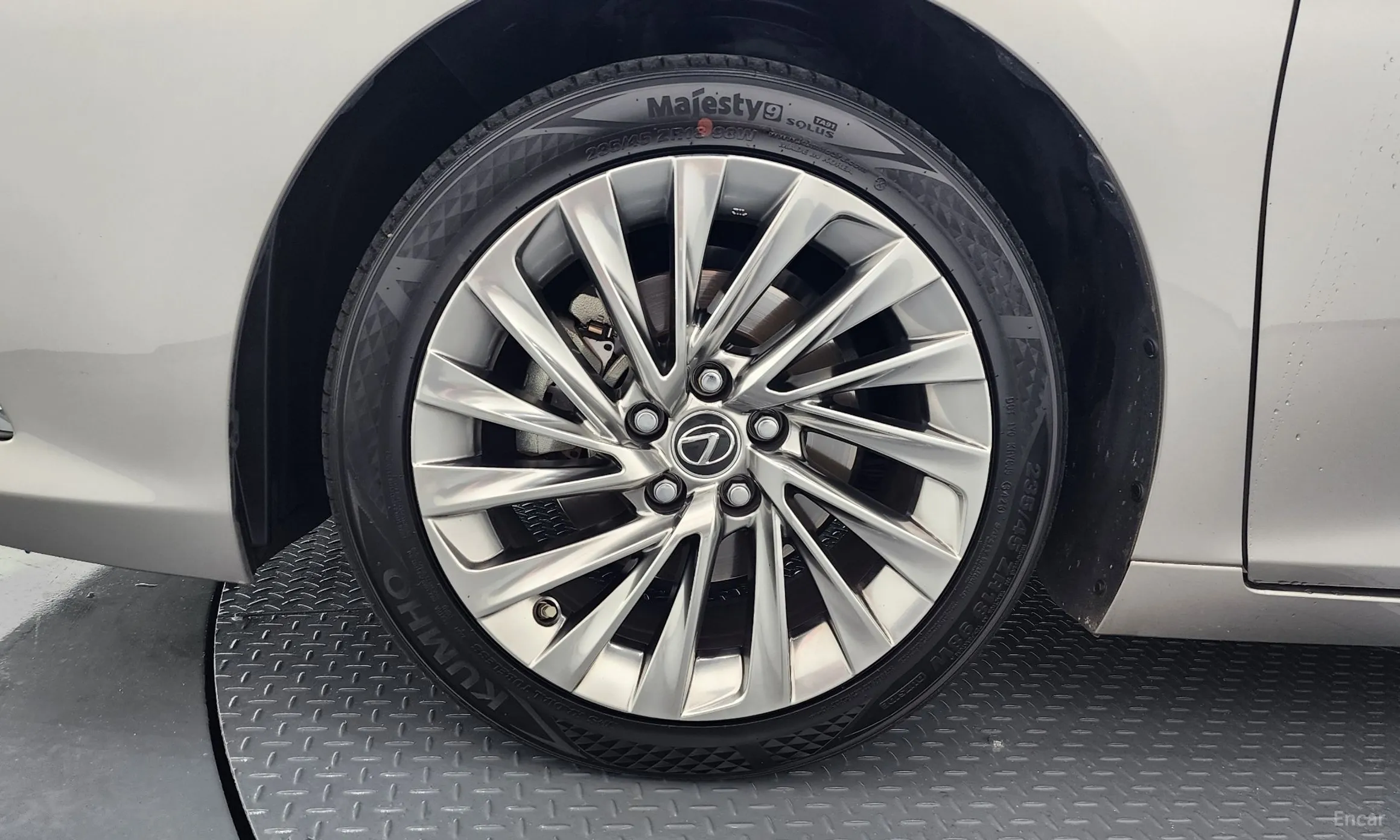 Lexus ES300h 7th Generation превью 5
