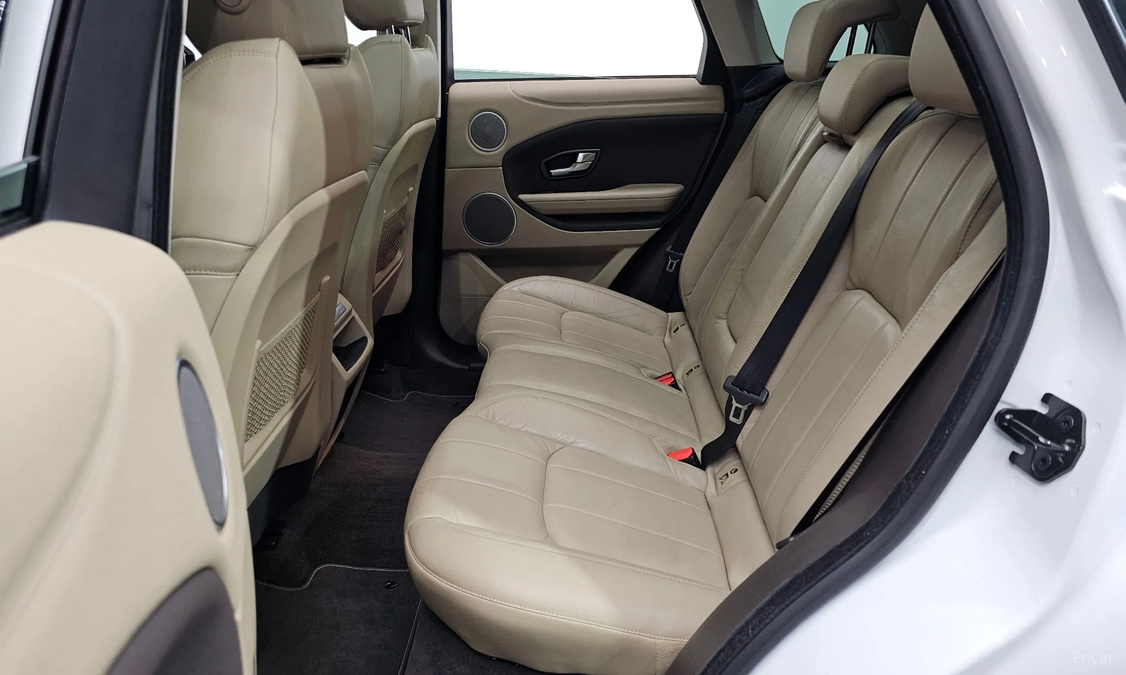 Land Rover Range Rover Evoque превью 12