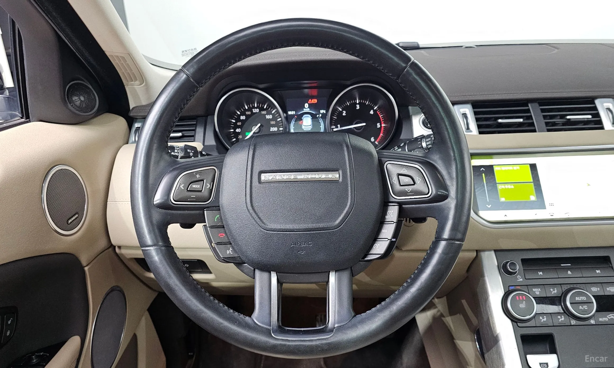 Land Rover Range Rover Evoque превью 13