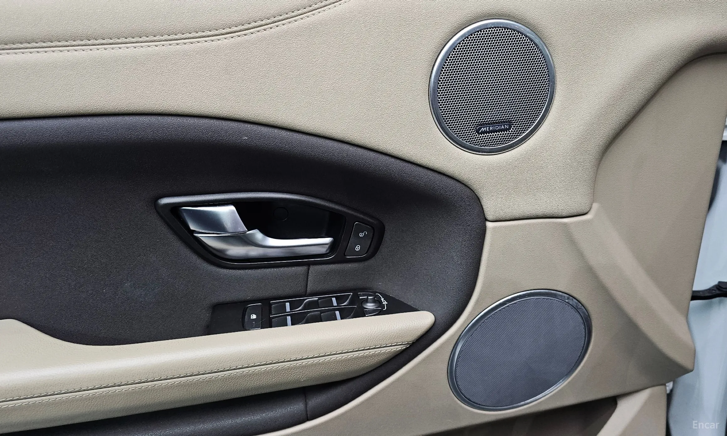 Land Rover Range Rover Evoque превью 19