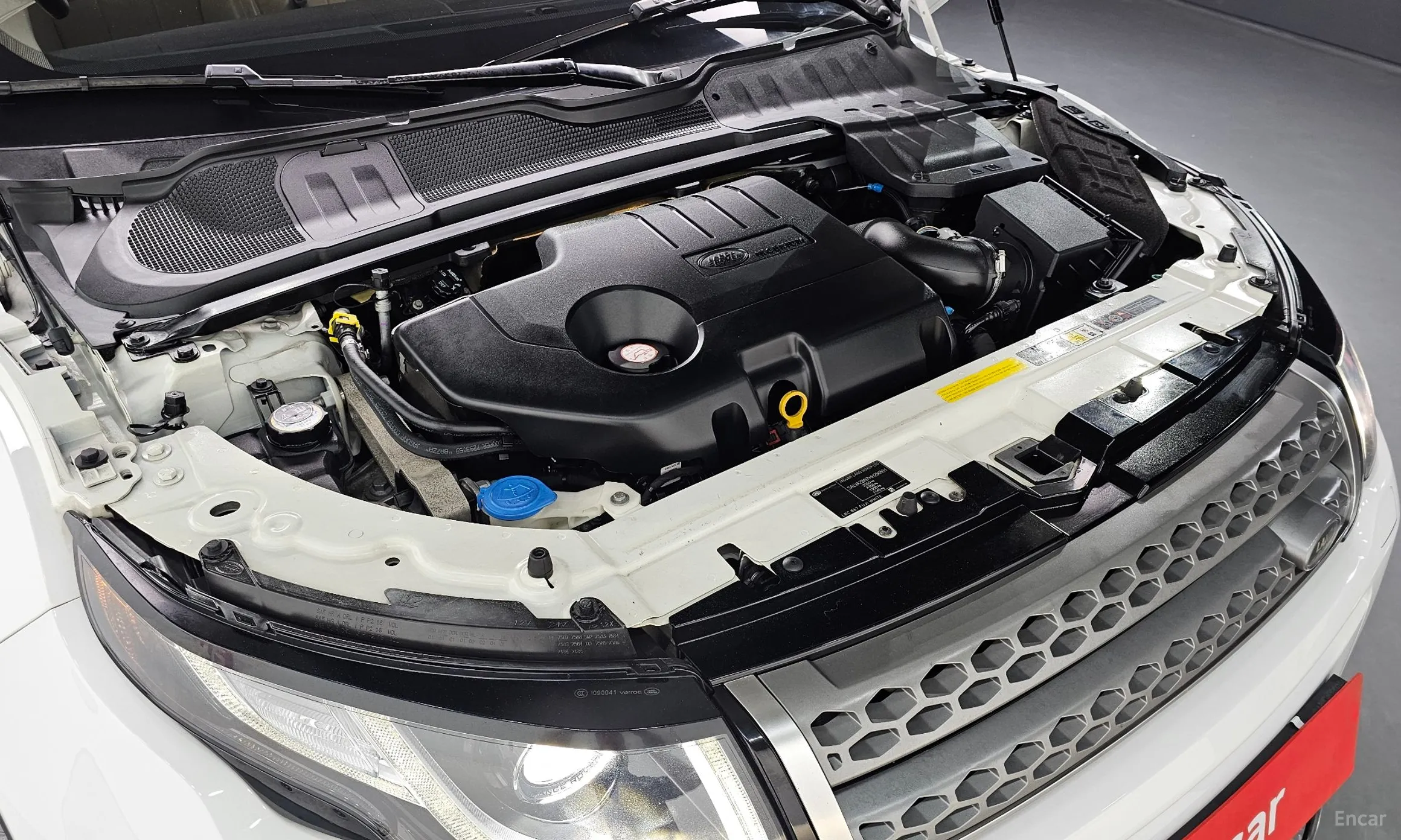 Land Rover Range Rover Evoque превью 6