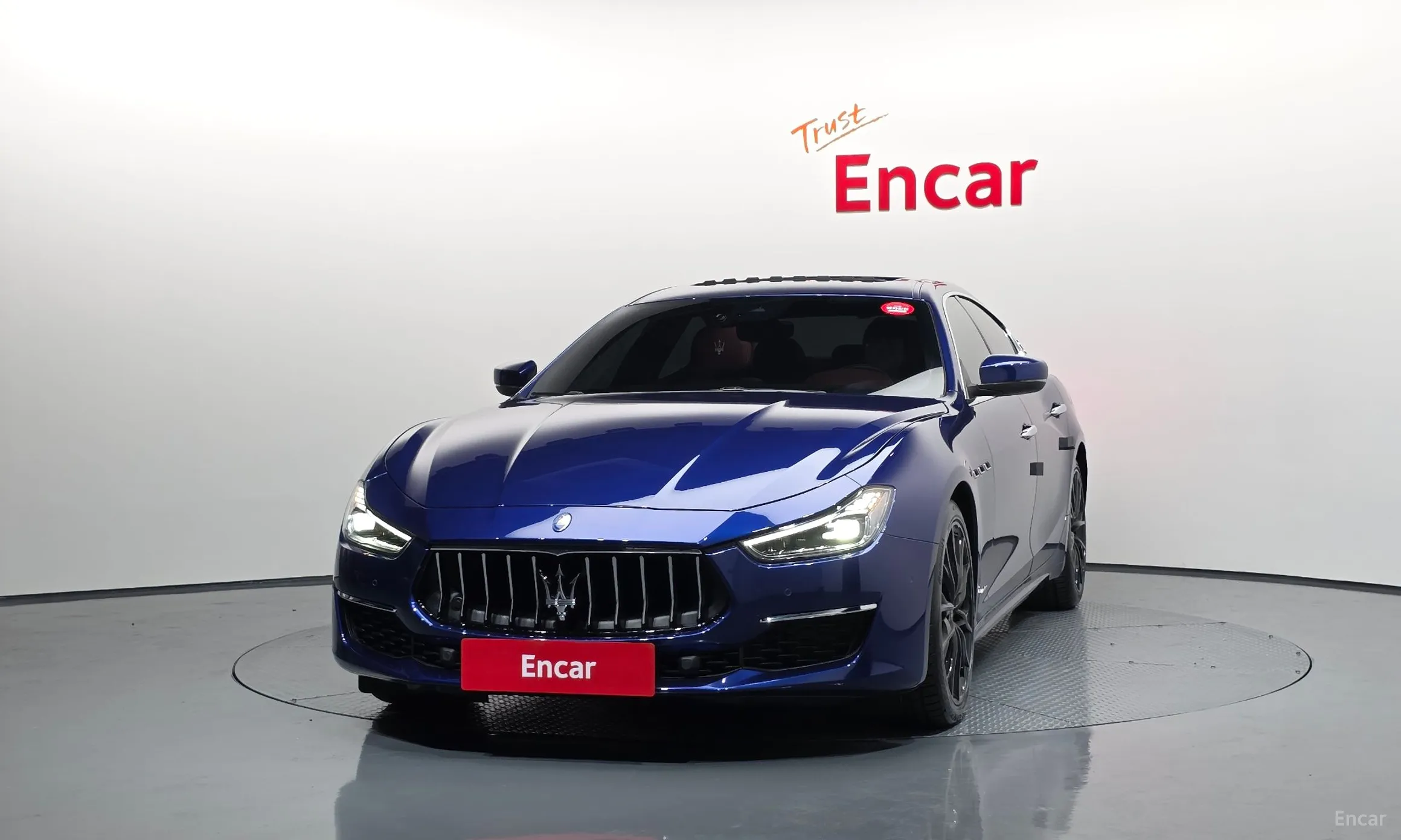 Maserati Ghibli превью 3