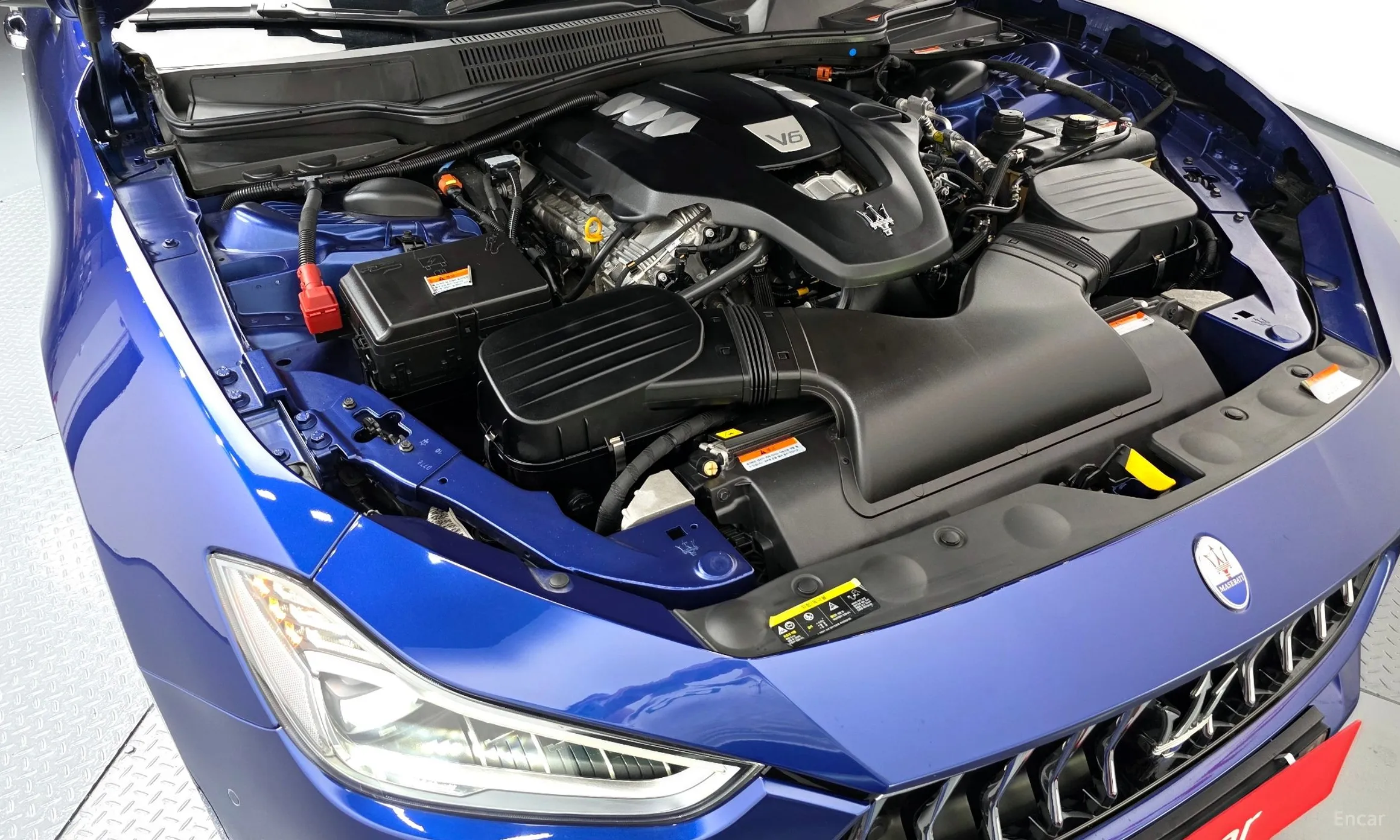 Maserati Ghibli превью 6