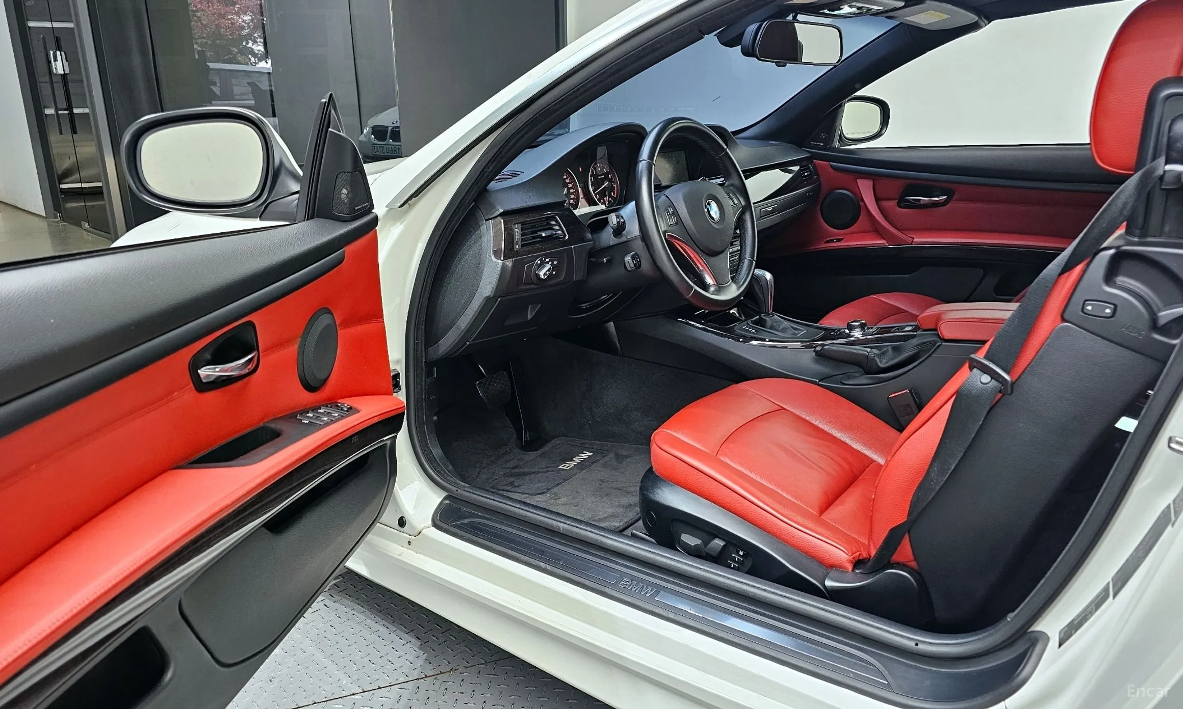 BMW 3 Series (E90) превью 10