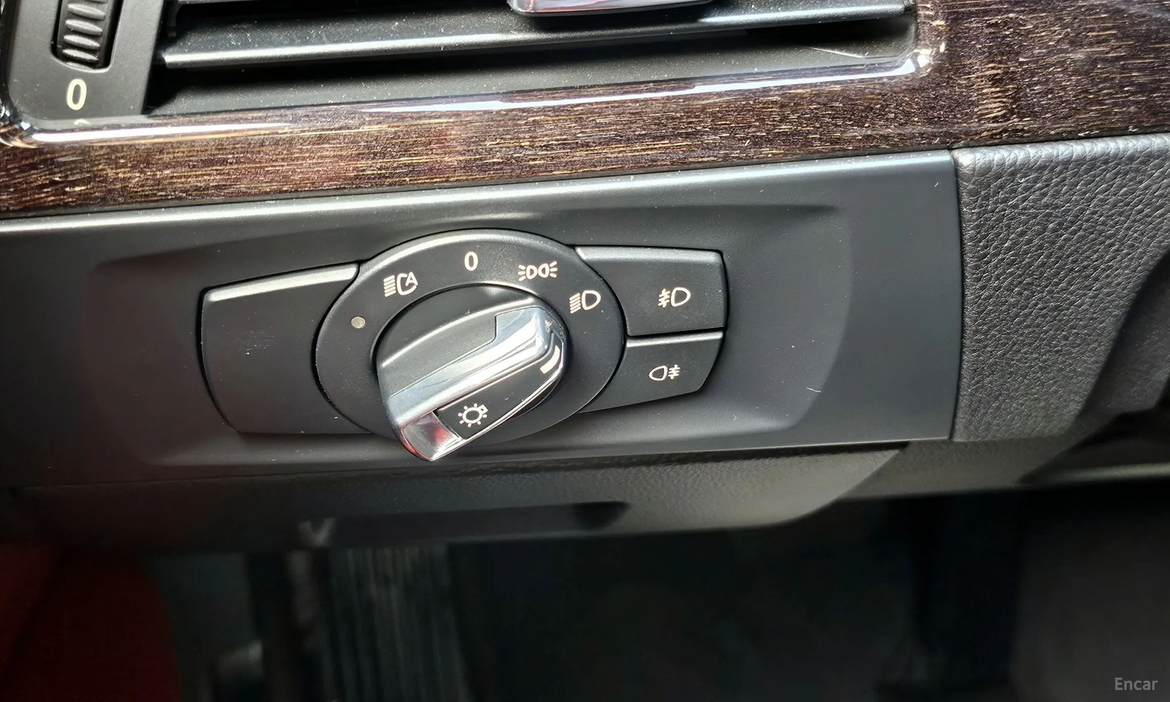 BMW 3 Series (E90) превью 18