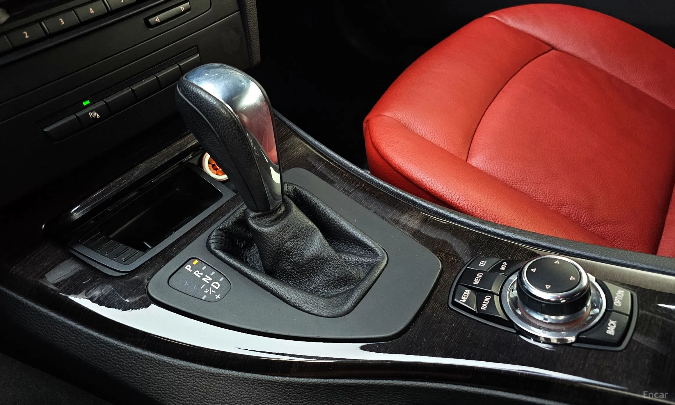 BMW 3 Series (E90) превью 9