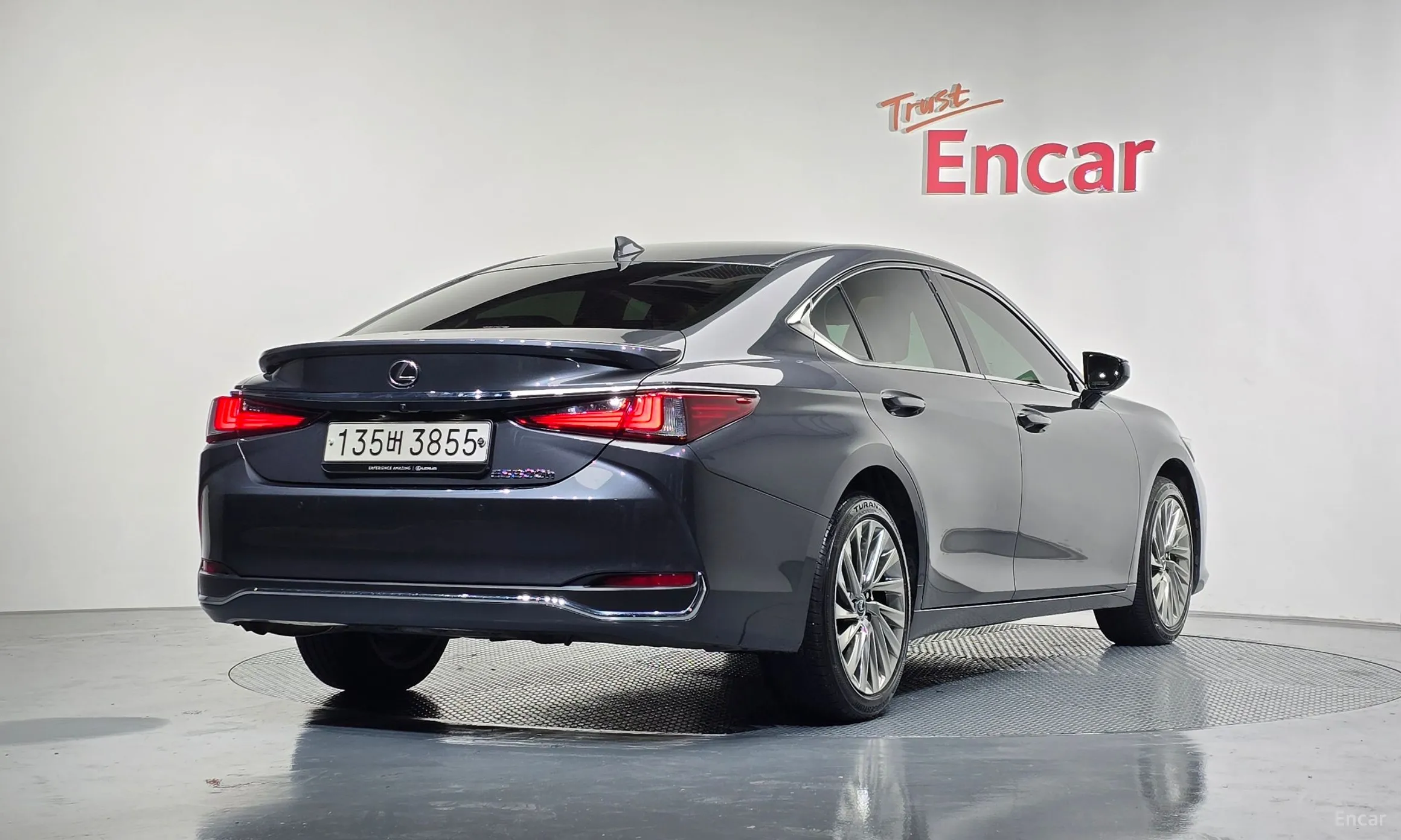 Lexus ES300h 7th Generation