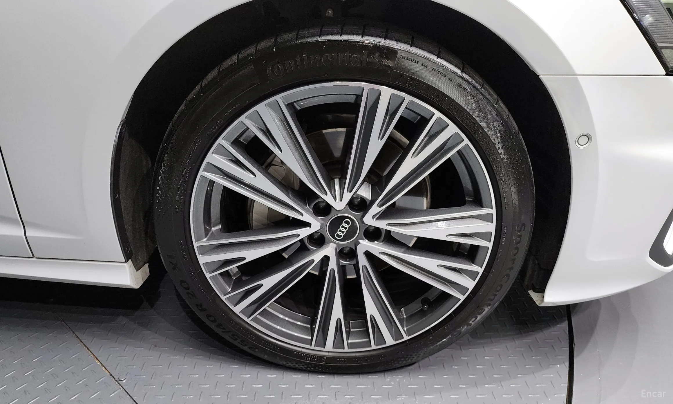 Audi A6 (C8) превью 5