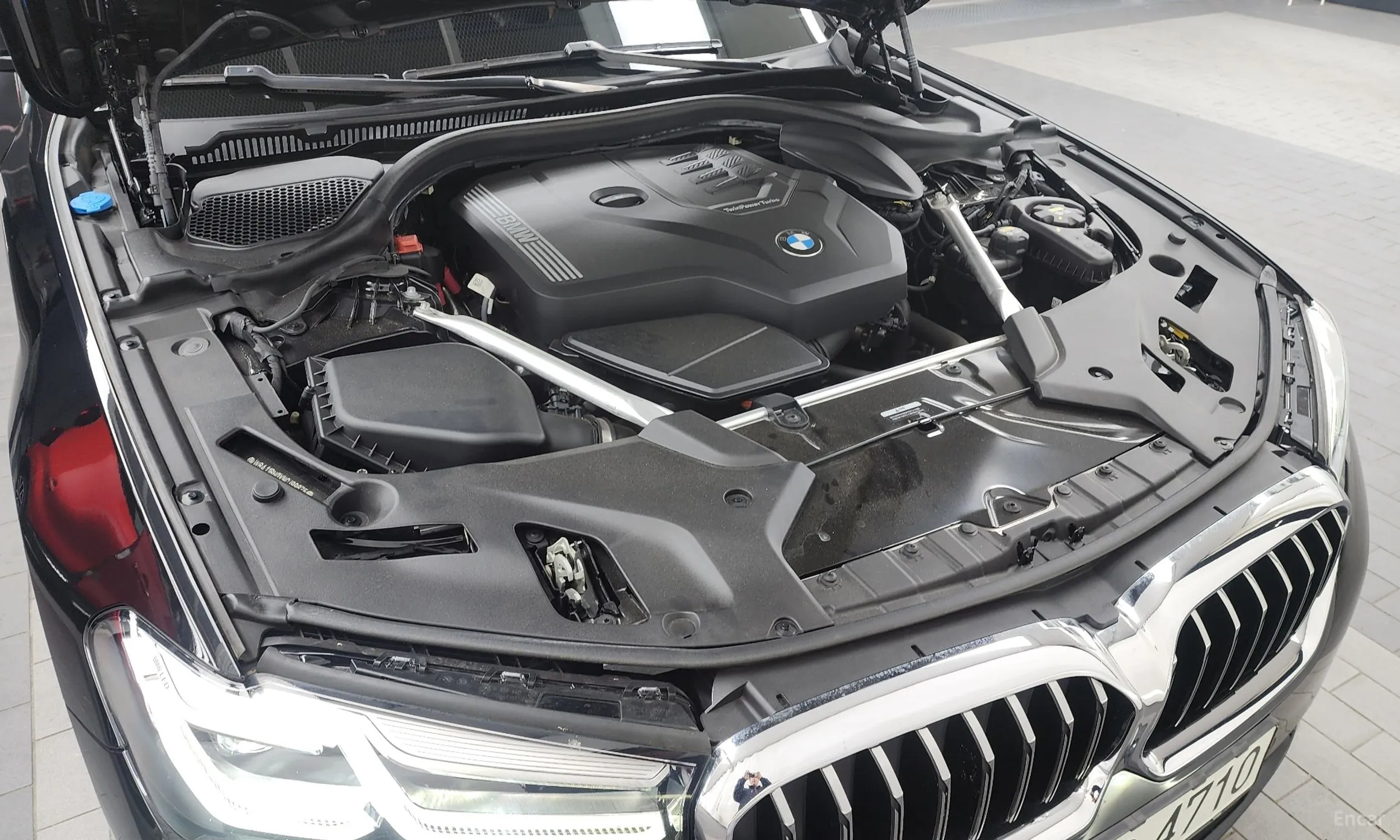 BMW 5 Series (G30) превью 6