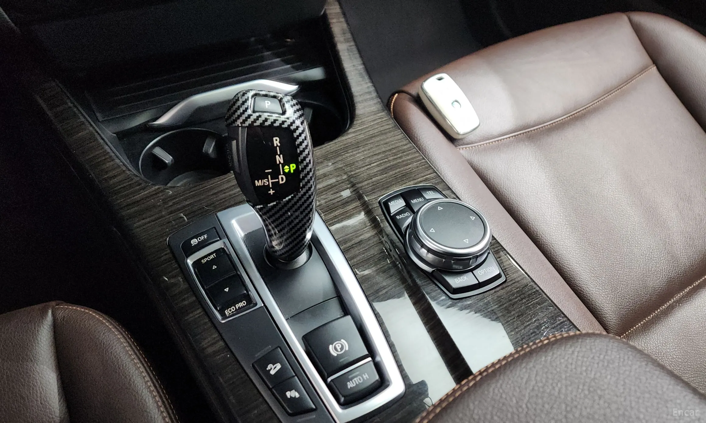 BMW X4 (F26) превью 9