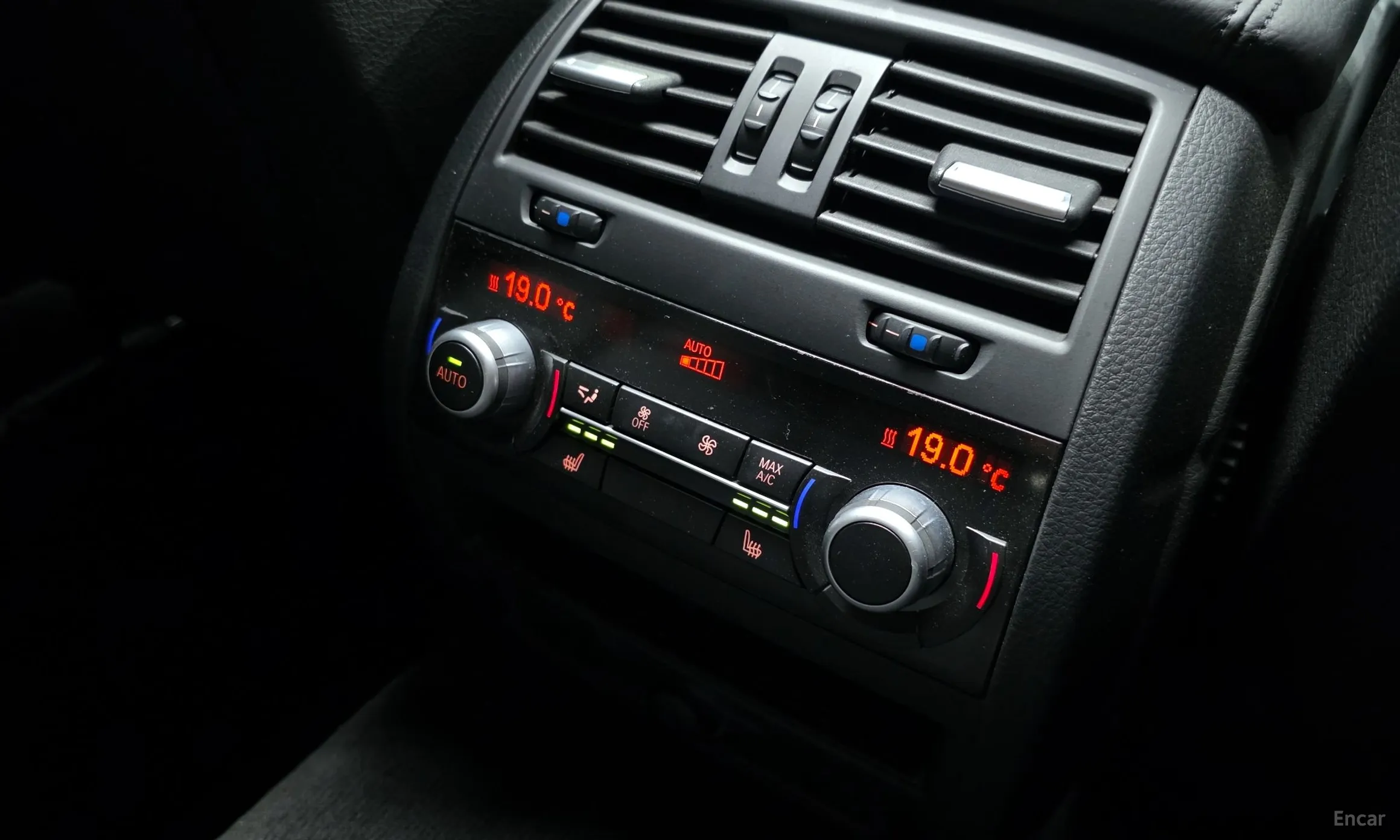BMW 5 Series (F10) превью 18