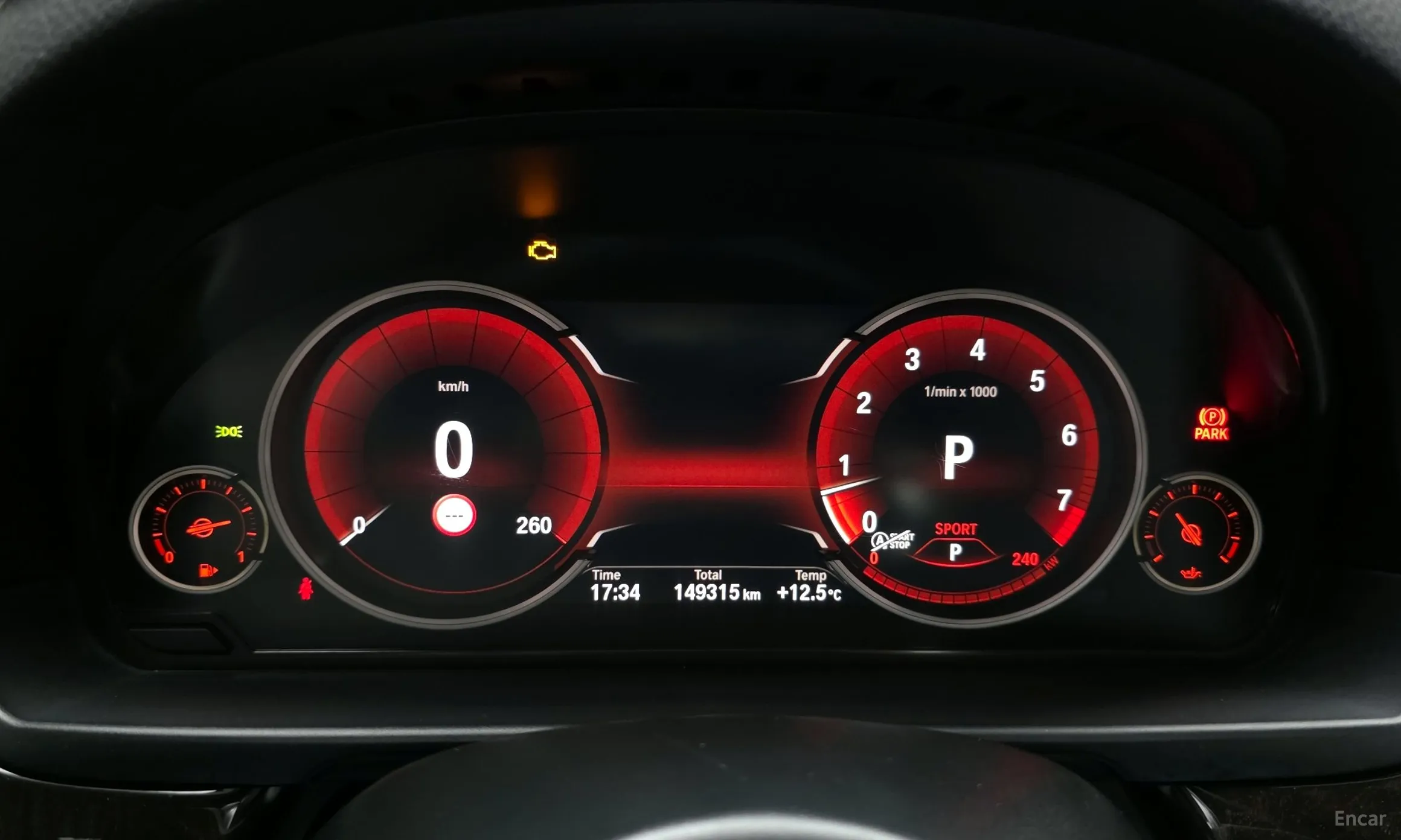 BMW 5 Series (F10) превью 8
