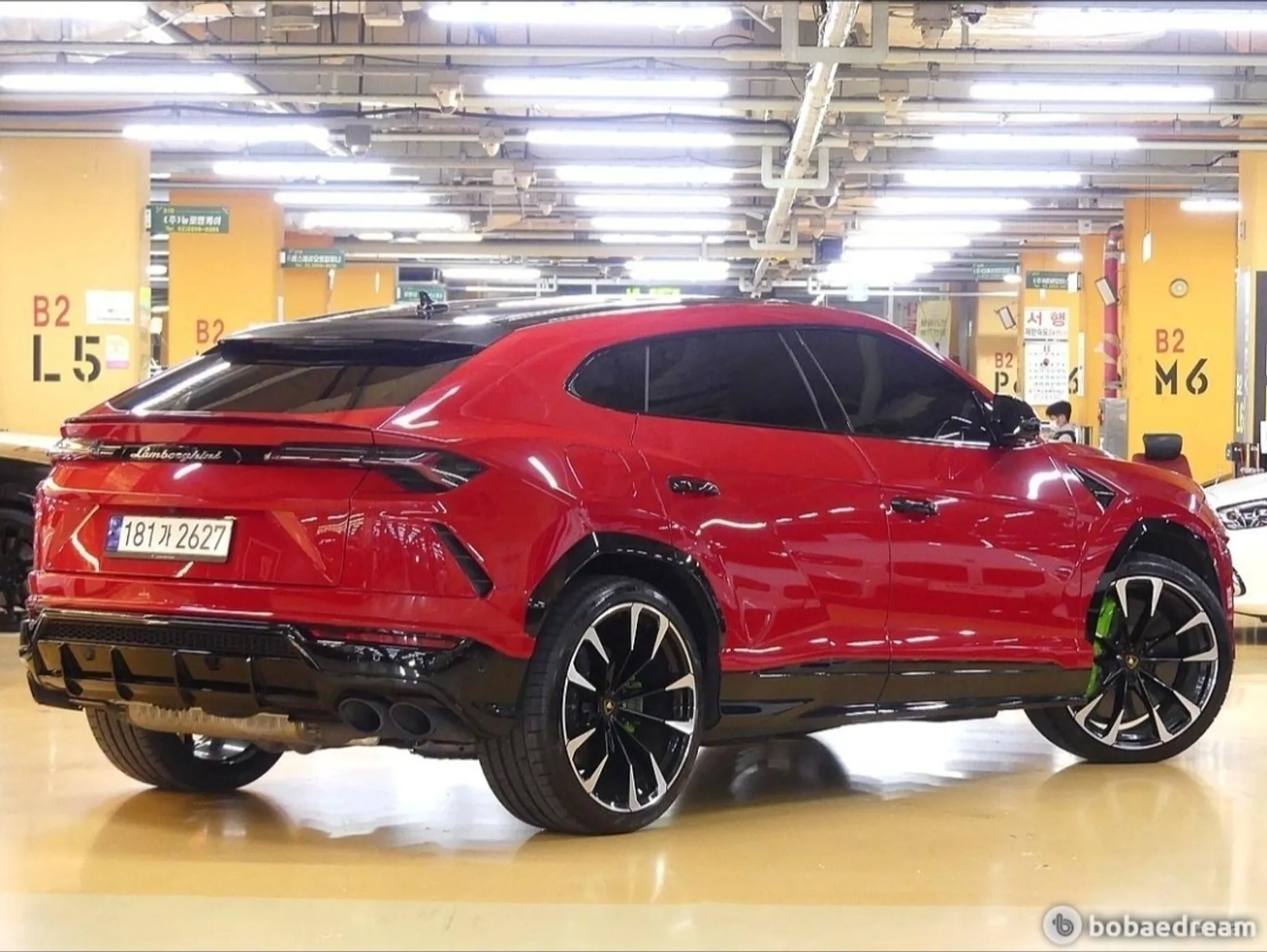 Lamborghini Urus превью 3
