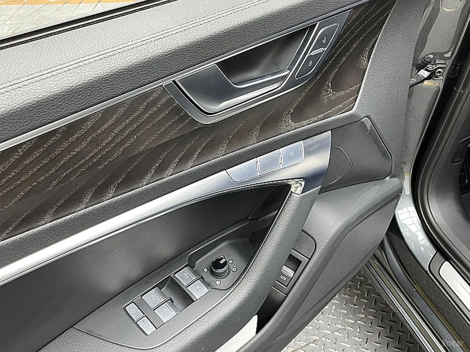Audi A6 (C8) превью 16