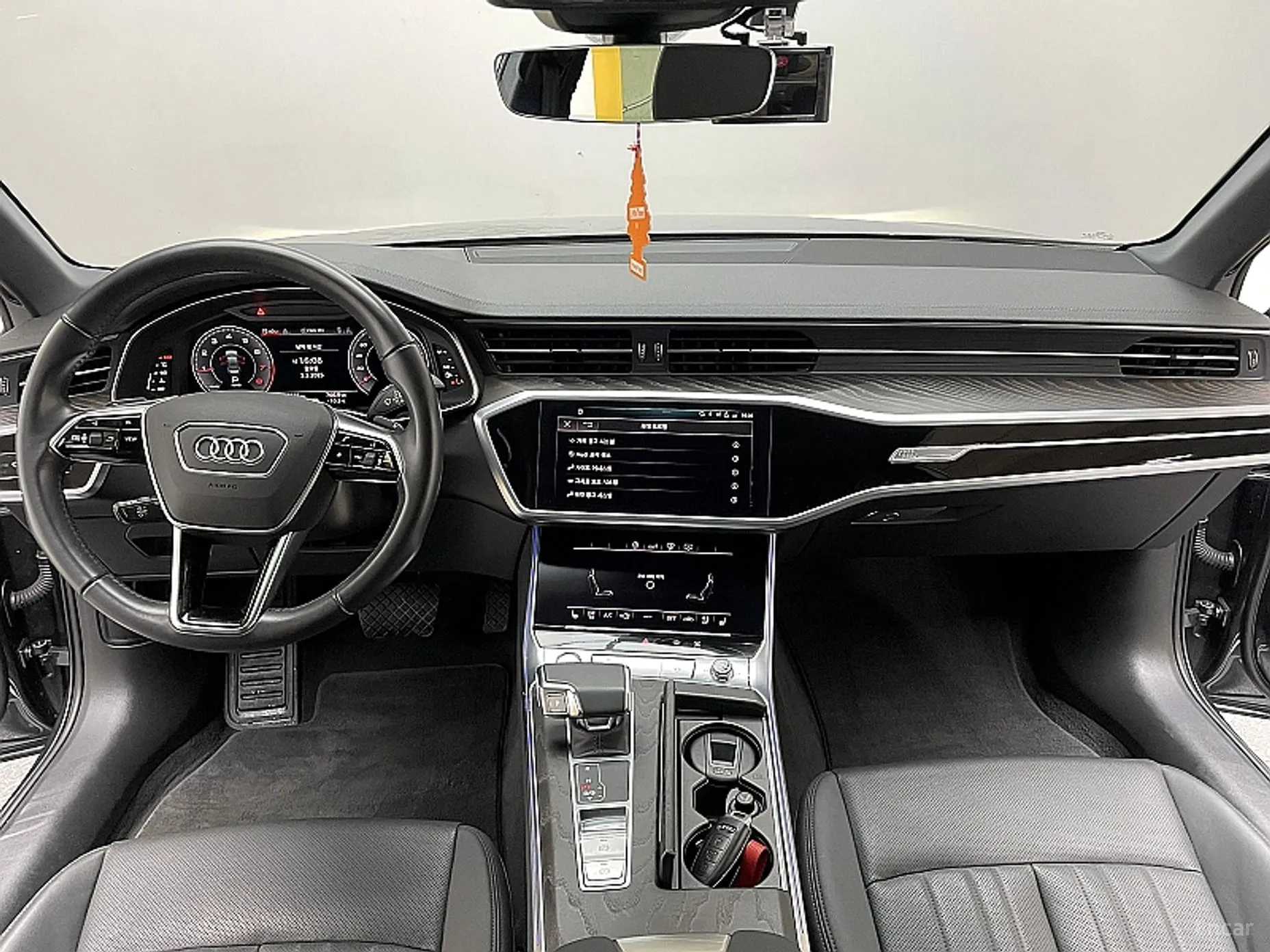 Audi A6 (C8) превью 7