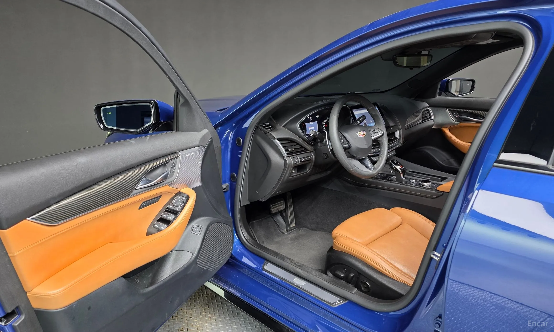 Cadillac CT5 превью 12
