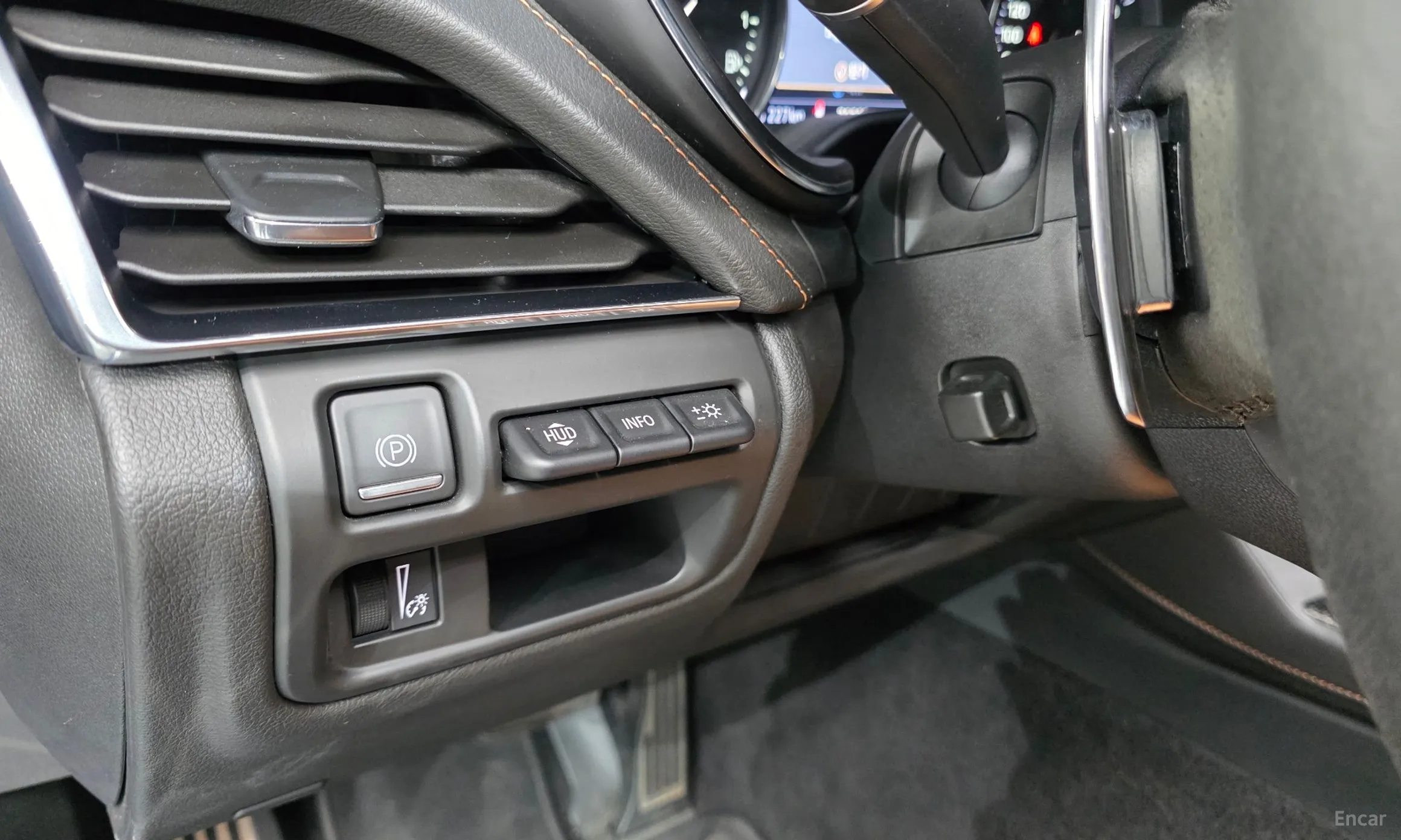 Cadillac CT5 превью 13