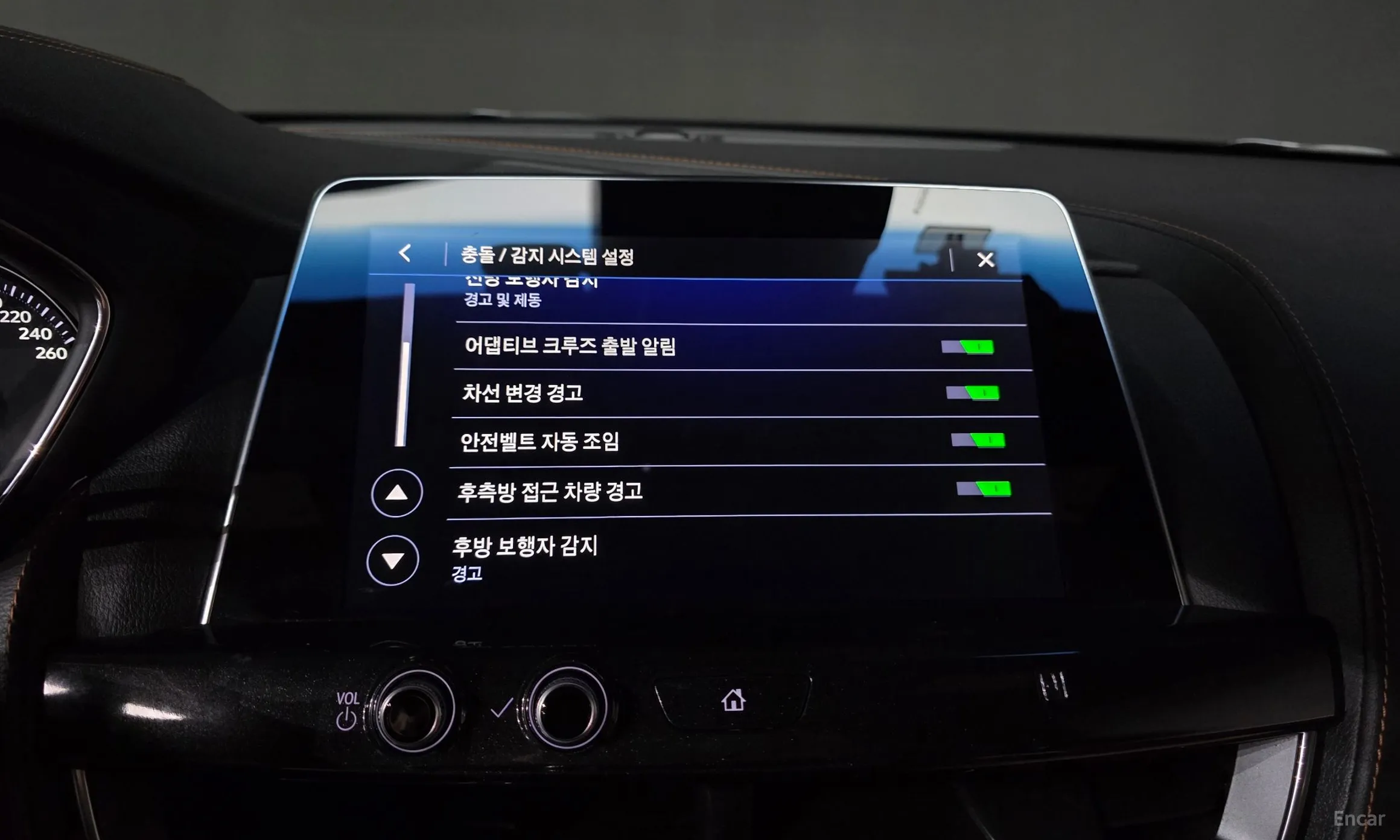 Cadillac CT5 превью 17