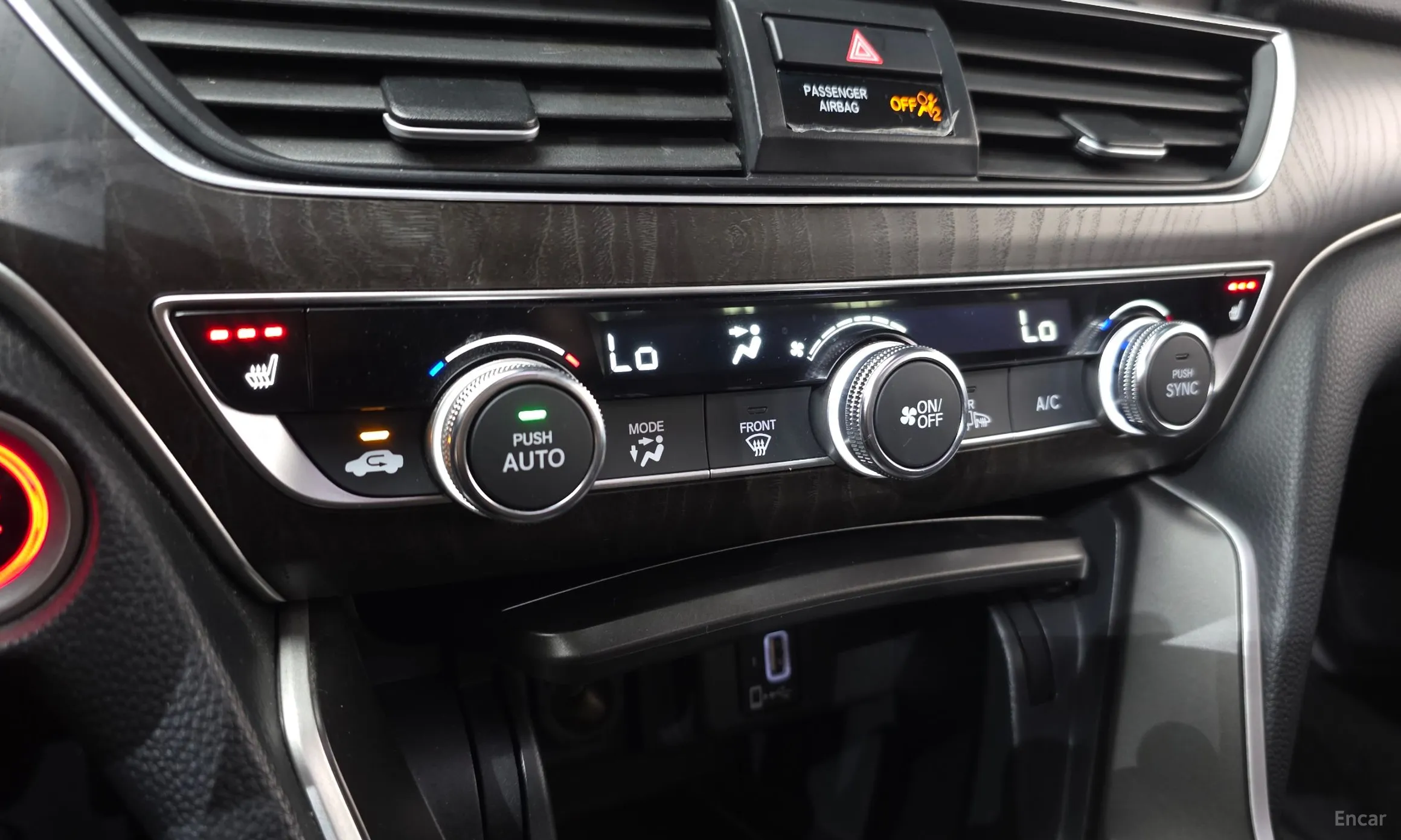Honda Accord 10th Generation превью 16
