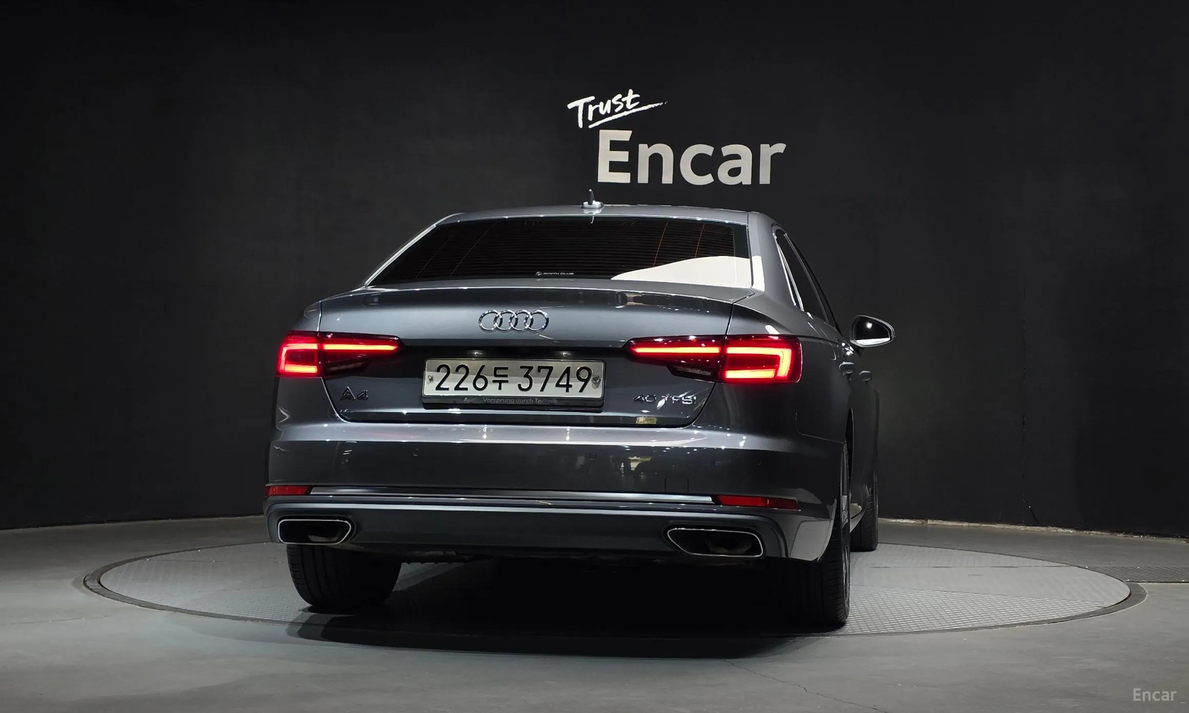 Audi A4 (B9) превью 4
