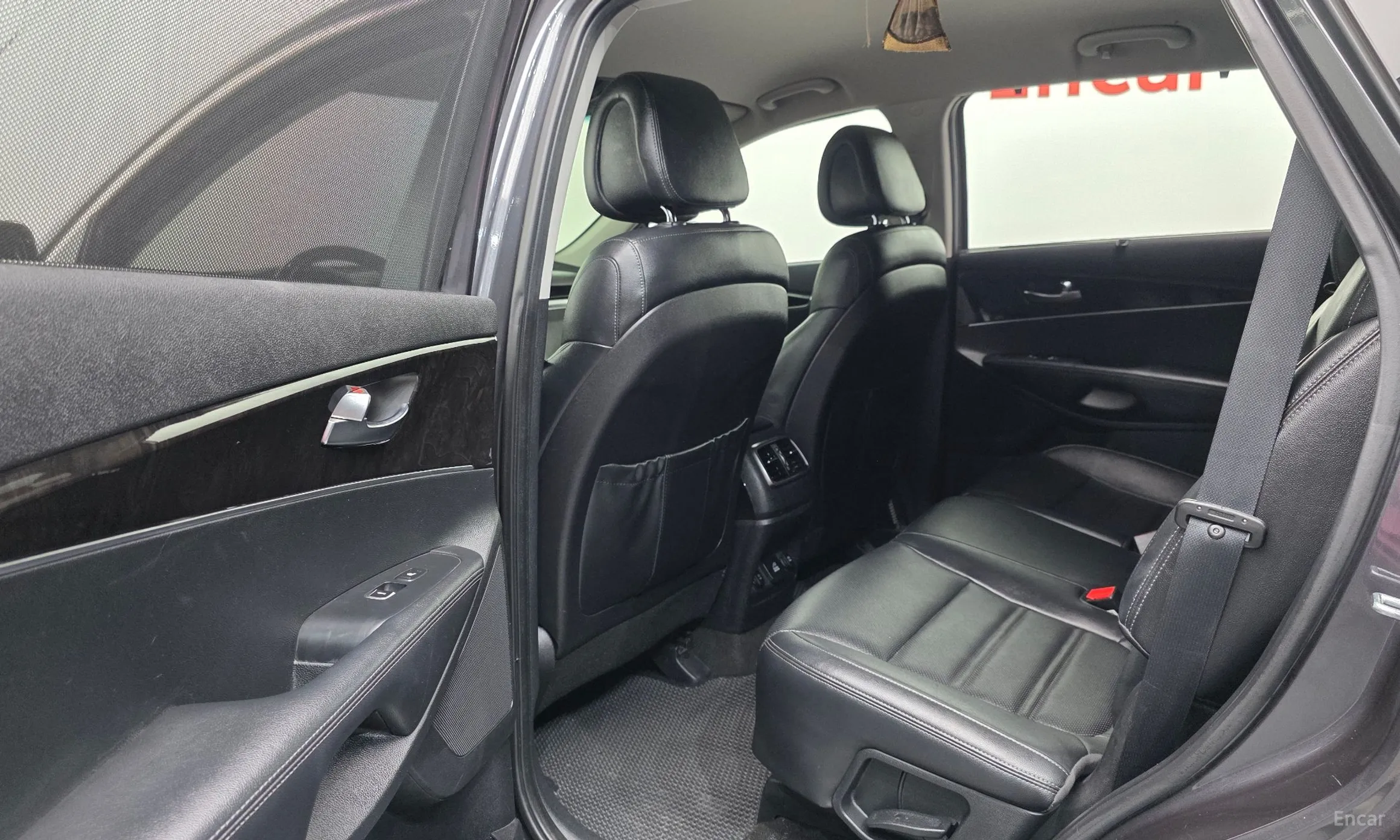 Kia Sorento превью 17