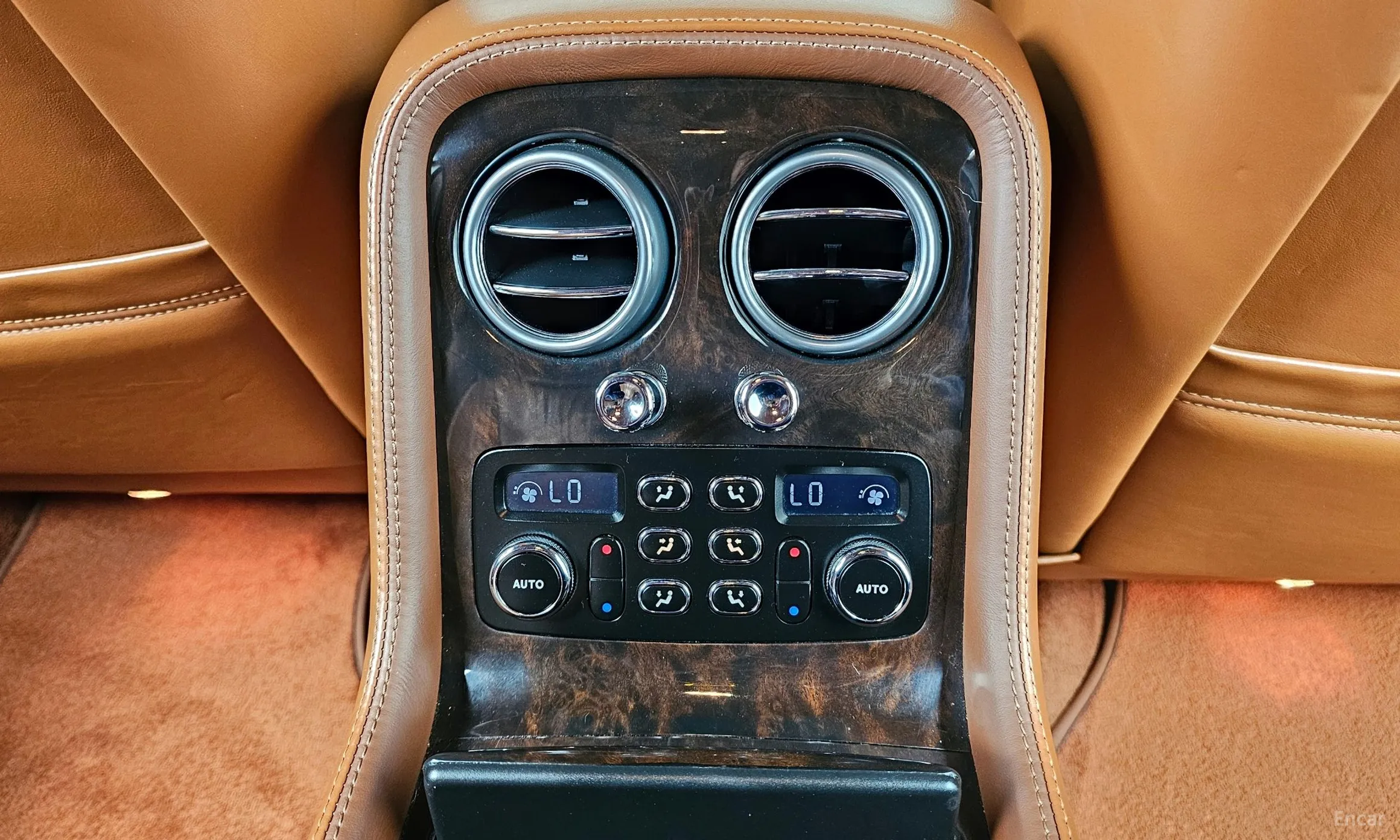 Bentley Flying Spur Gen 1 превью 17