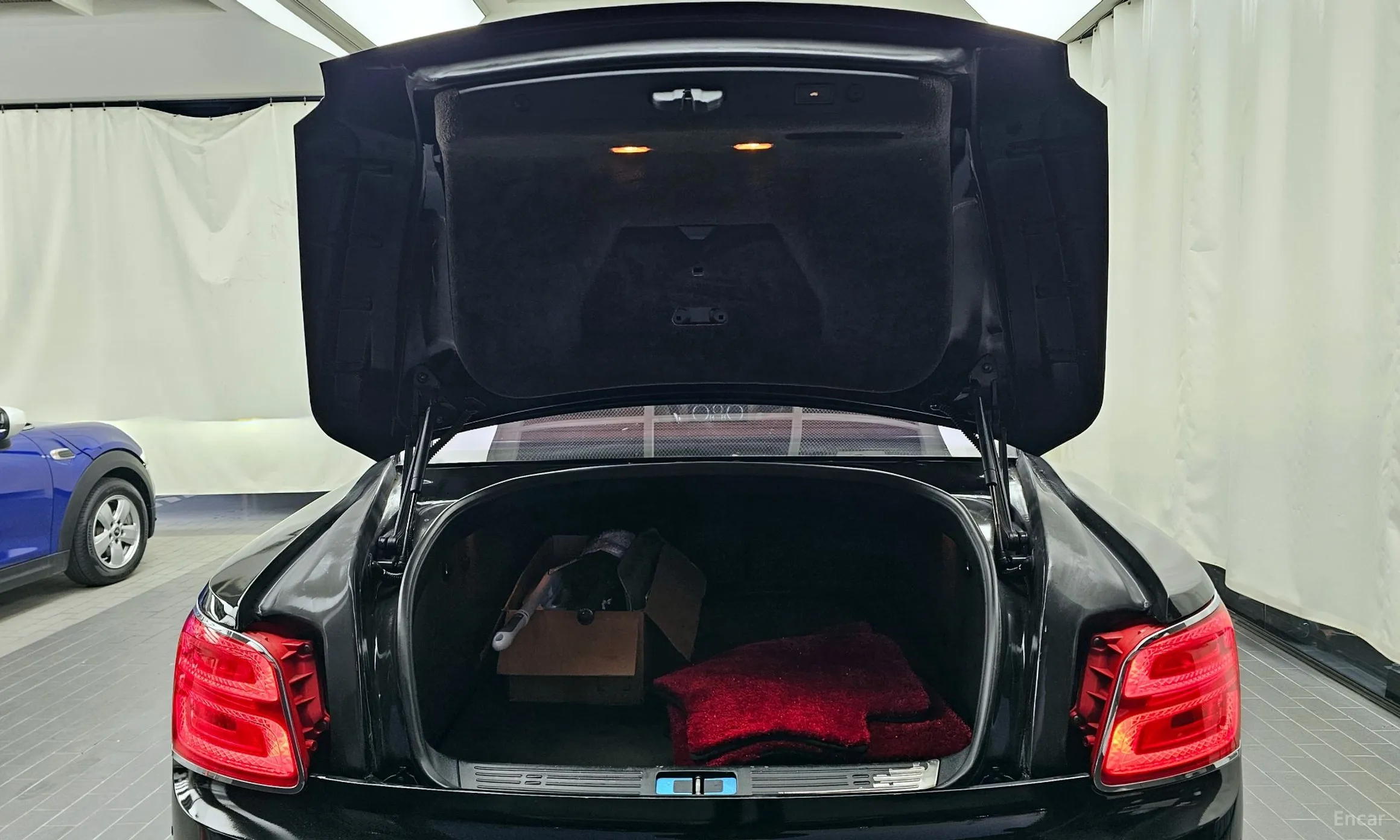 Bentley Flying Spur Gen 1 превью 20
