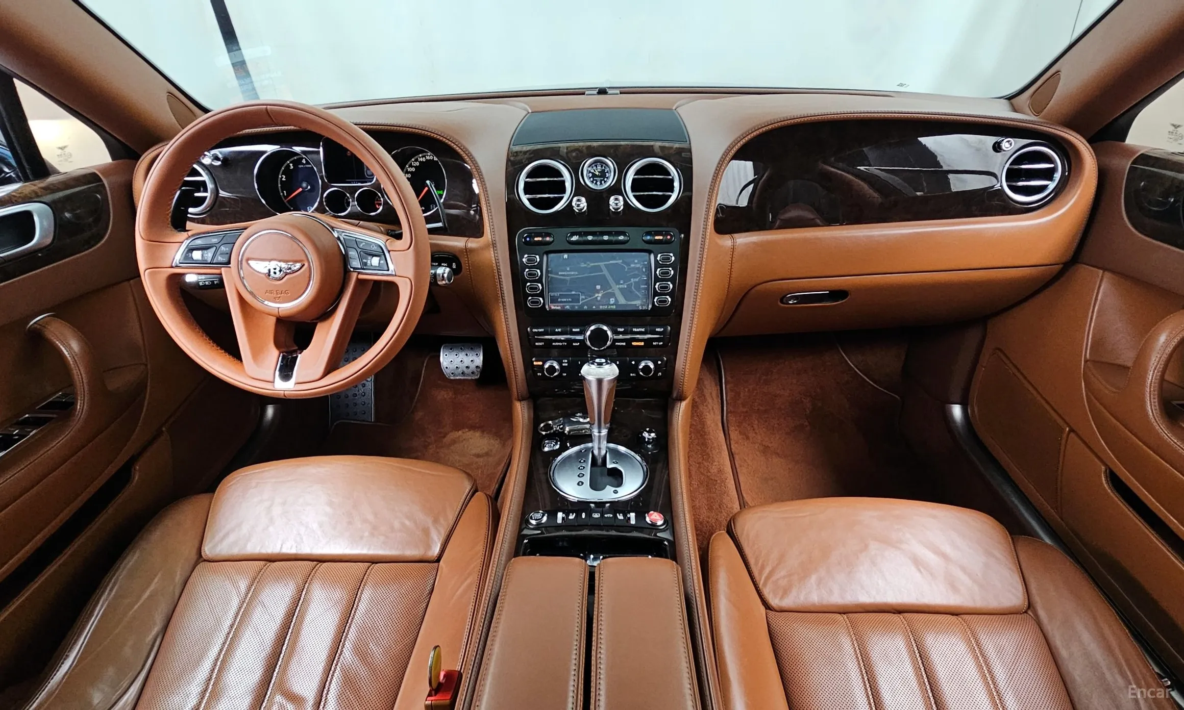 Bentley Flying Spur Gen 1 превью 7