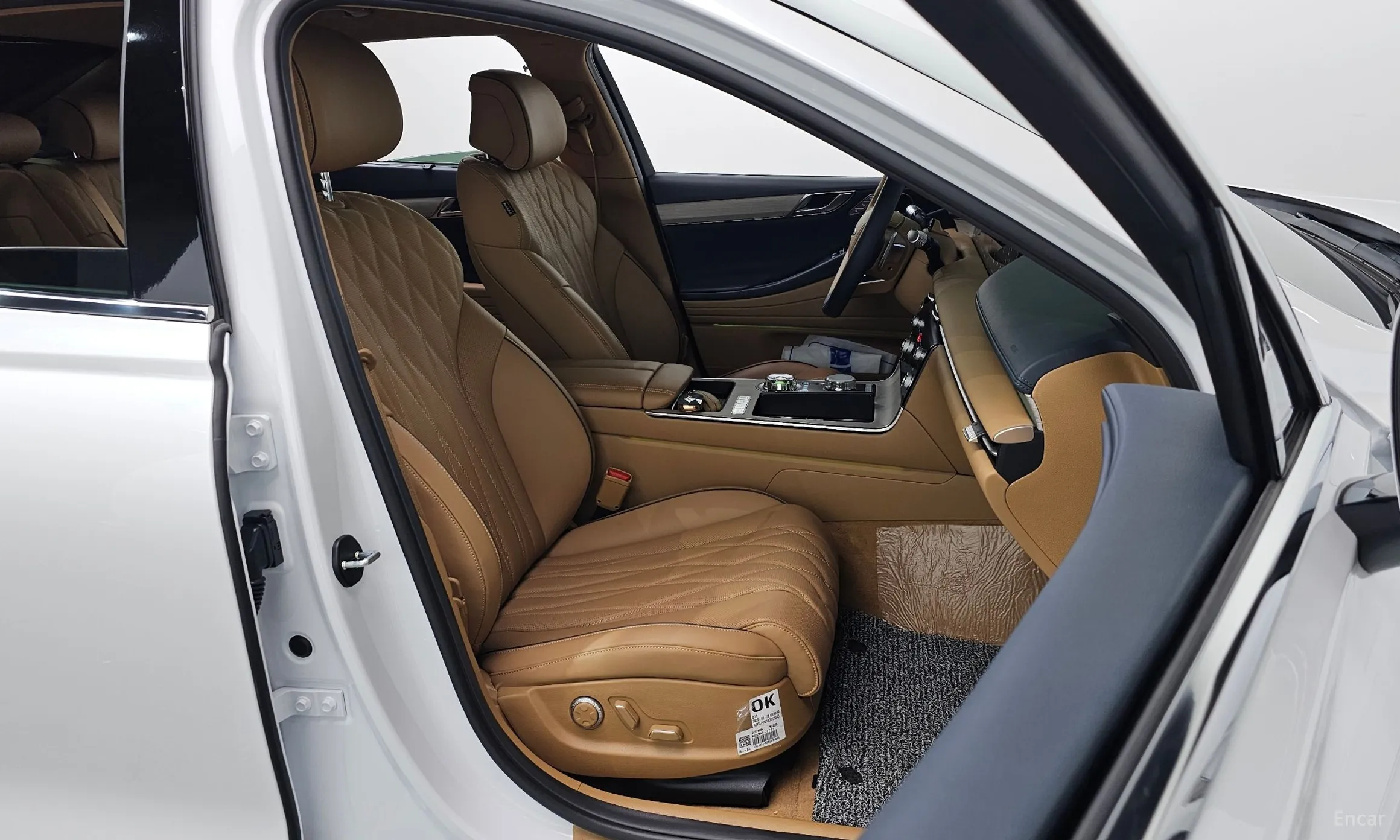 Genesis G80 (RG3) превью 10