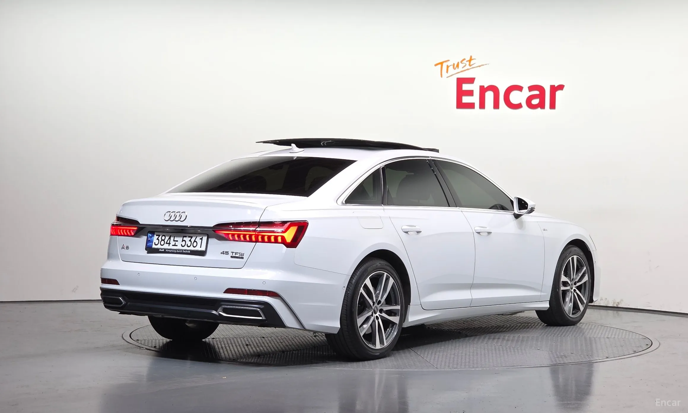 Audi A6 (C8)