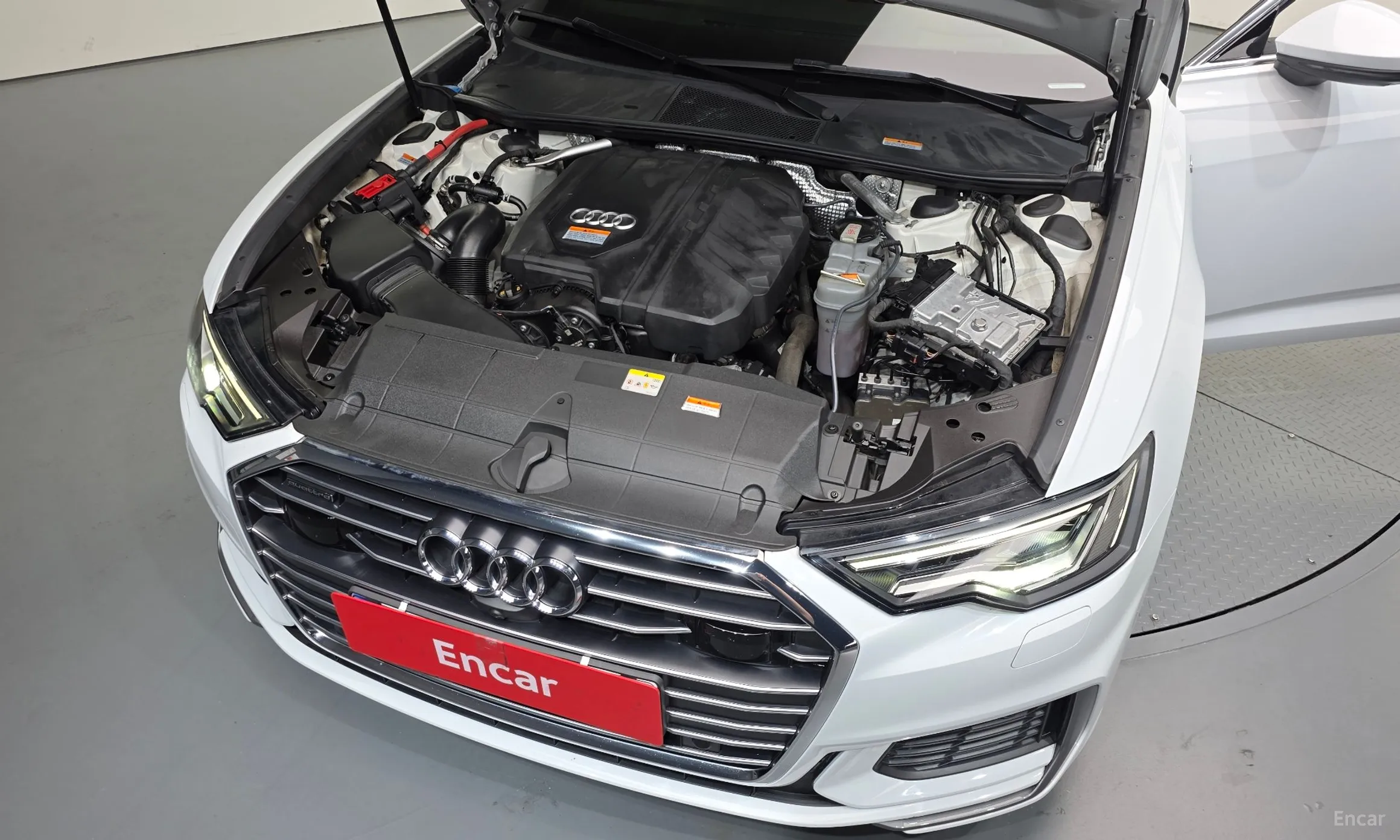Audi A6 (C8) превью 6