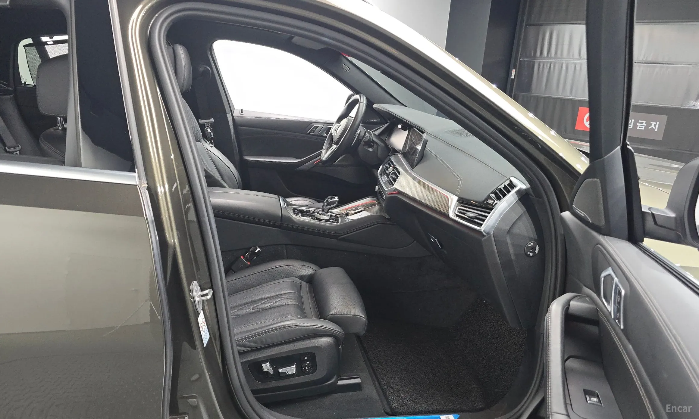 BMW X6 (G06) превью 10