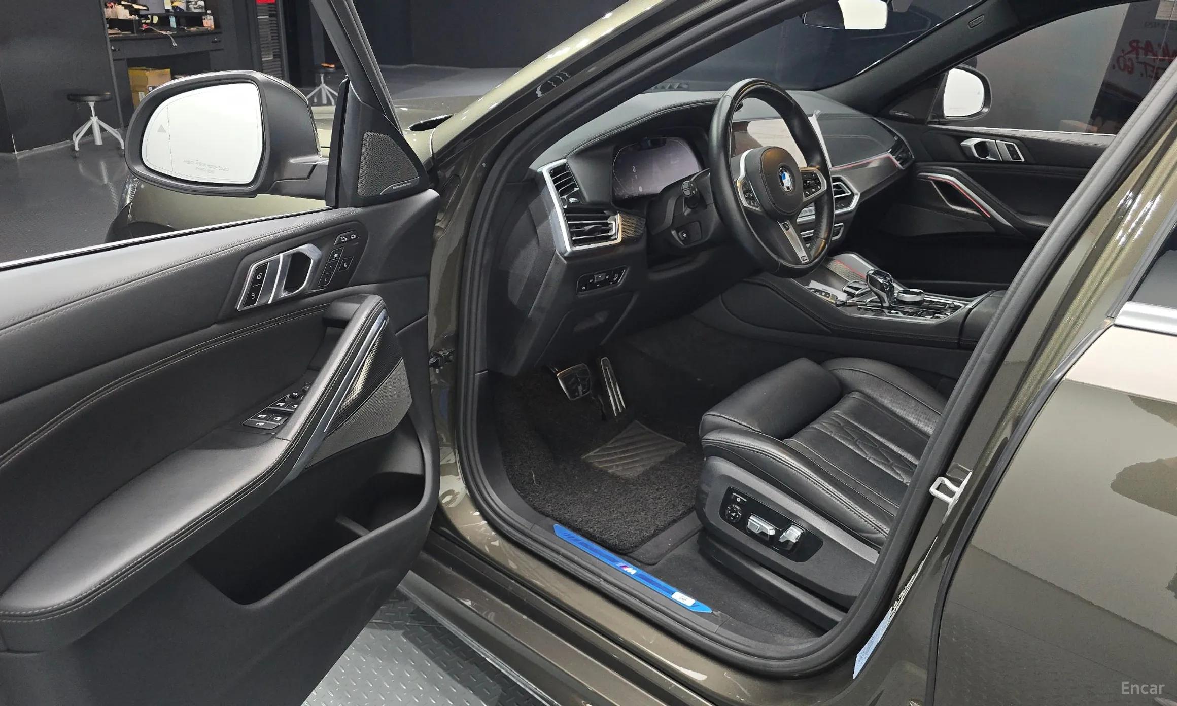 BMW X6 (G06) превью 11