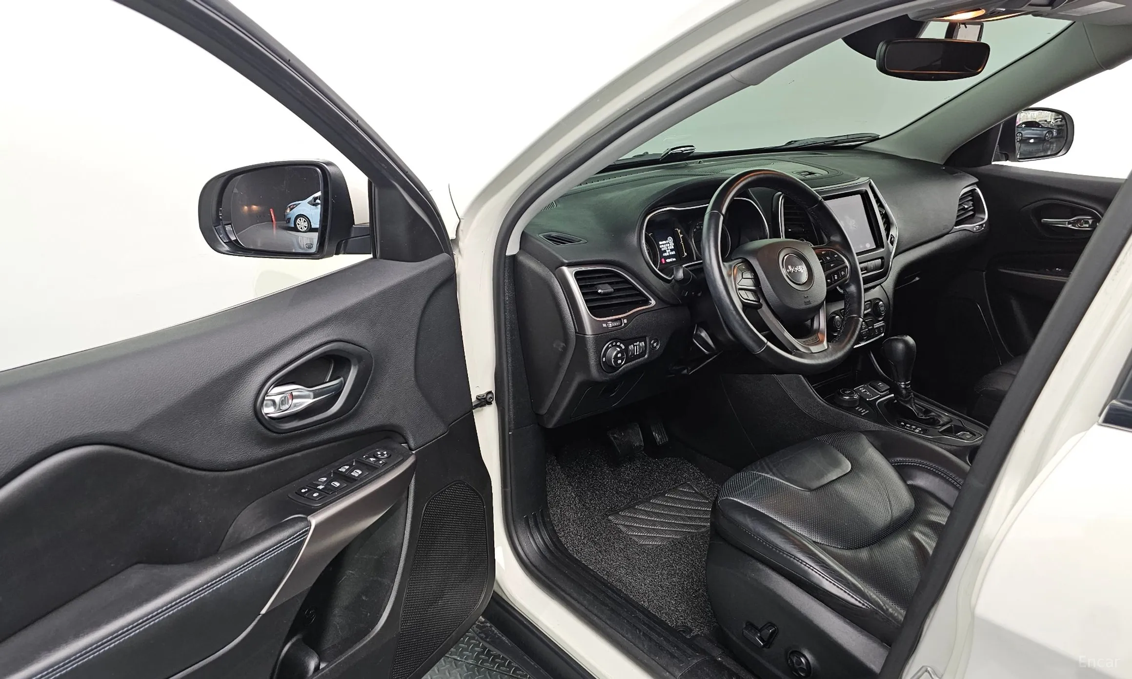 Jeep Cherokee (KL) превью 10