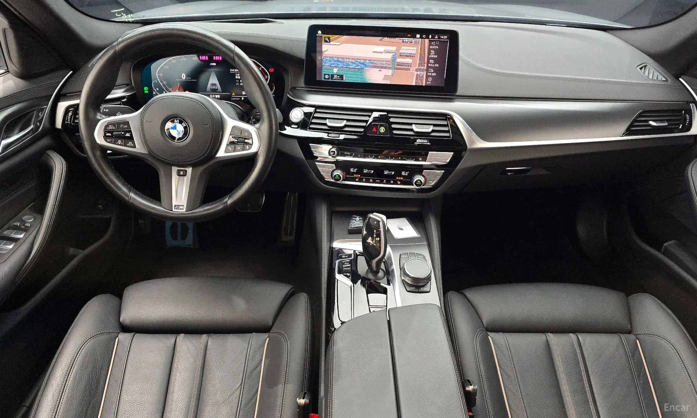 BMW 5 Series (G30) превью 7