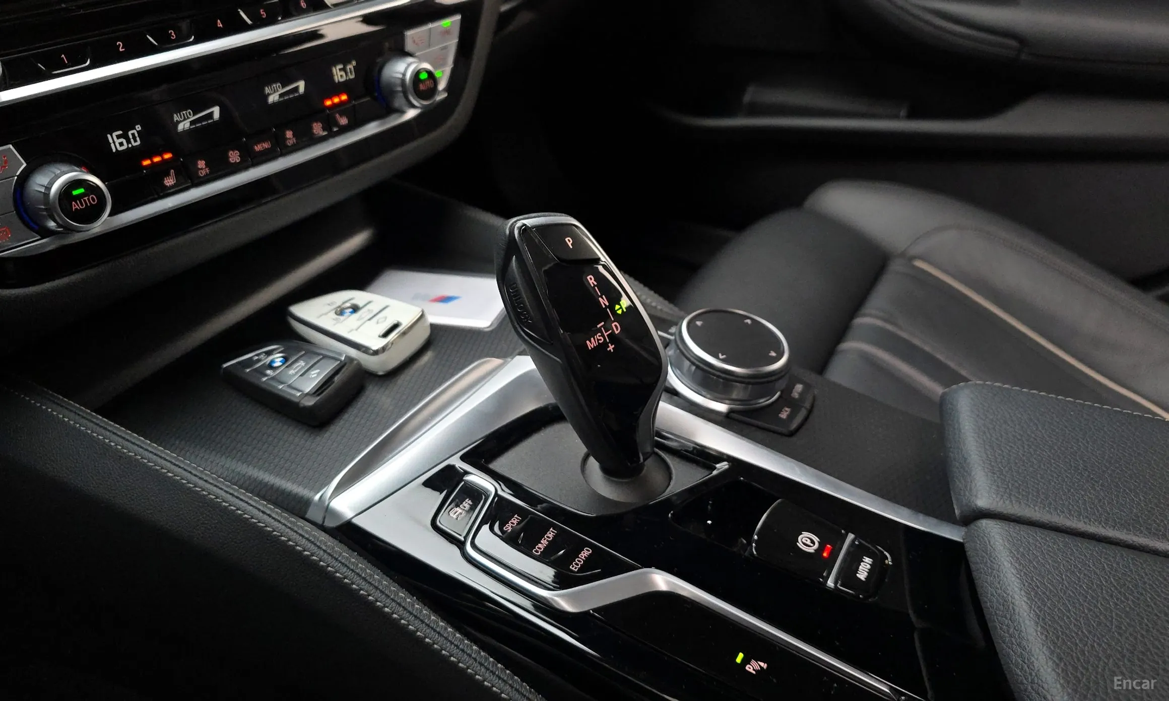 BMW 5 Series (G30) превью 9