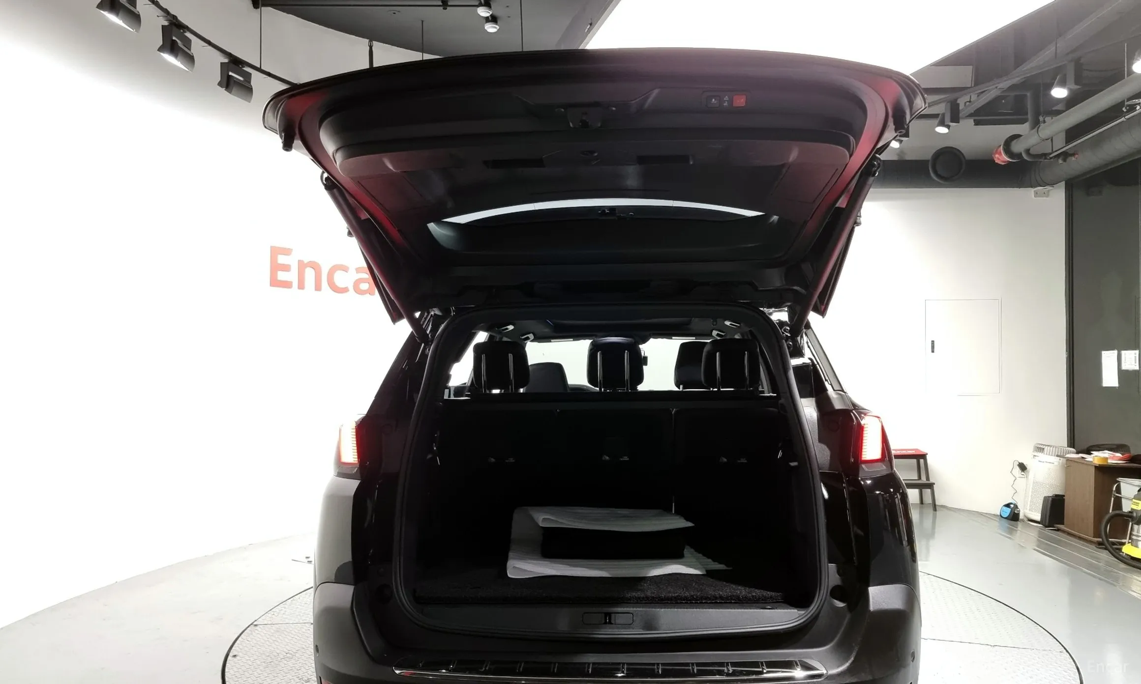 Peugeot 5008 2nd generation превью 20