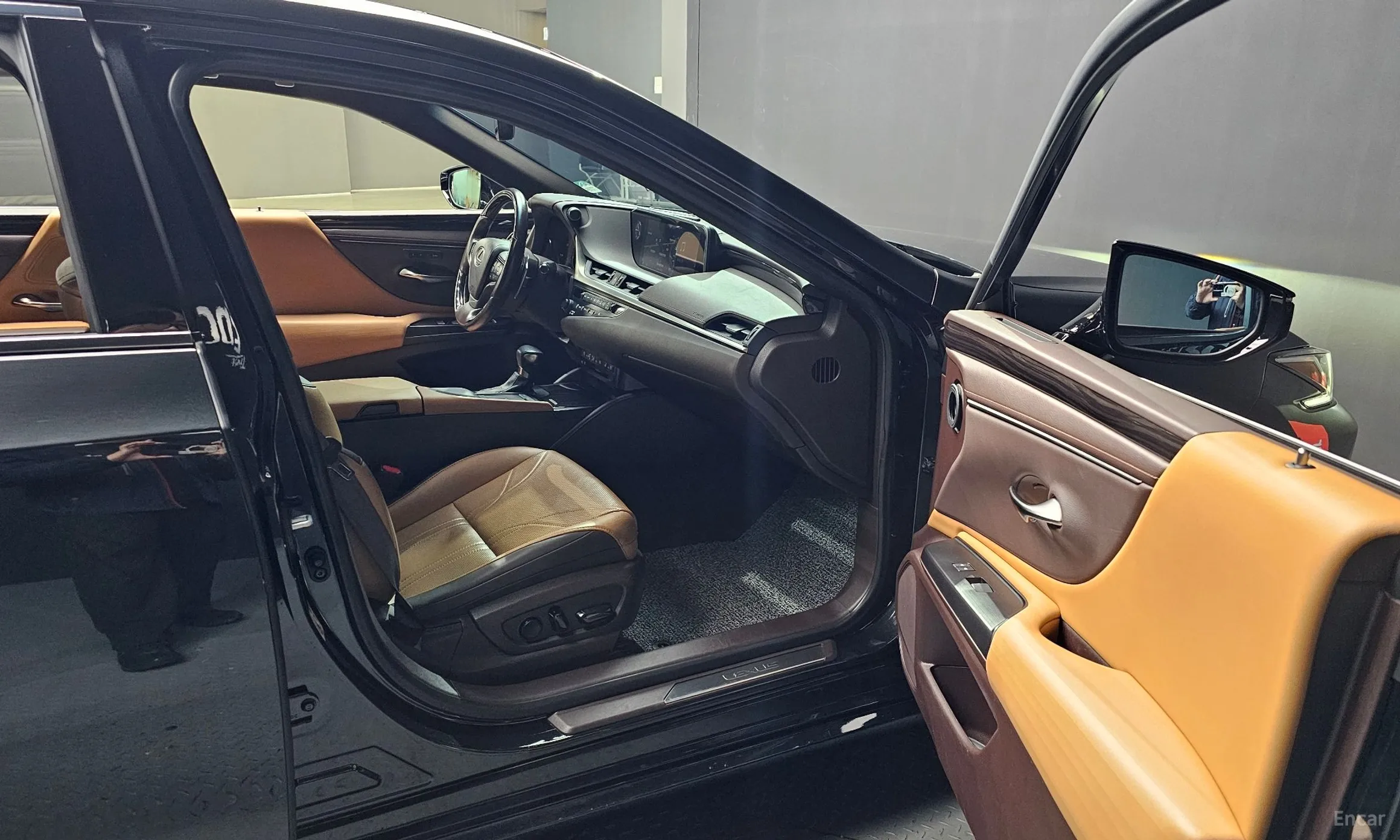 Lexus ES300h 7th Generation превью 11