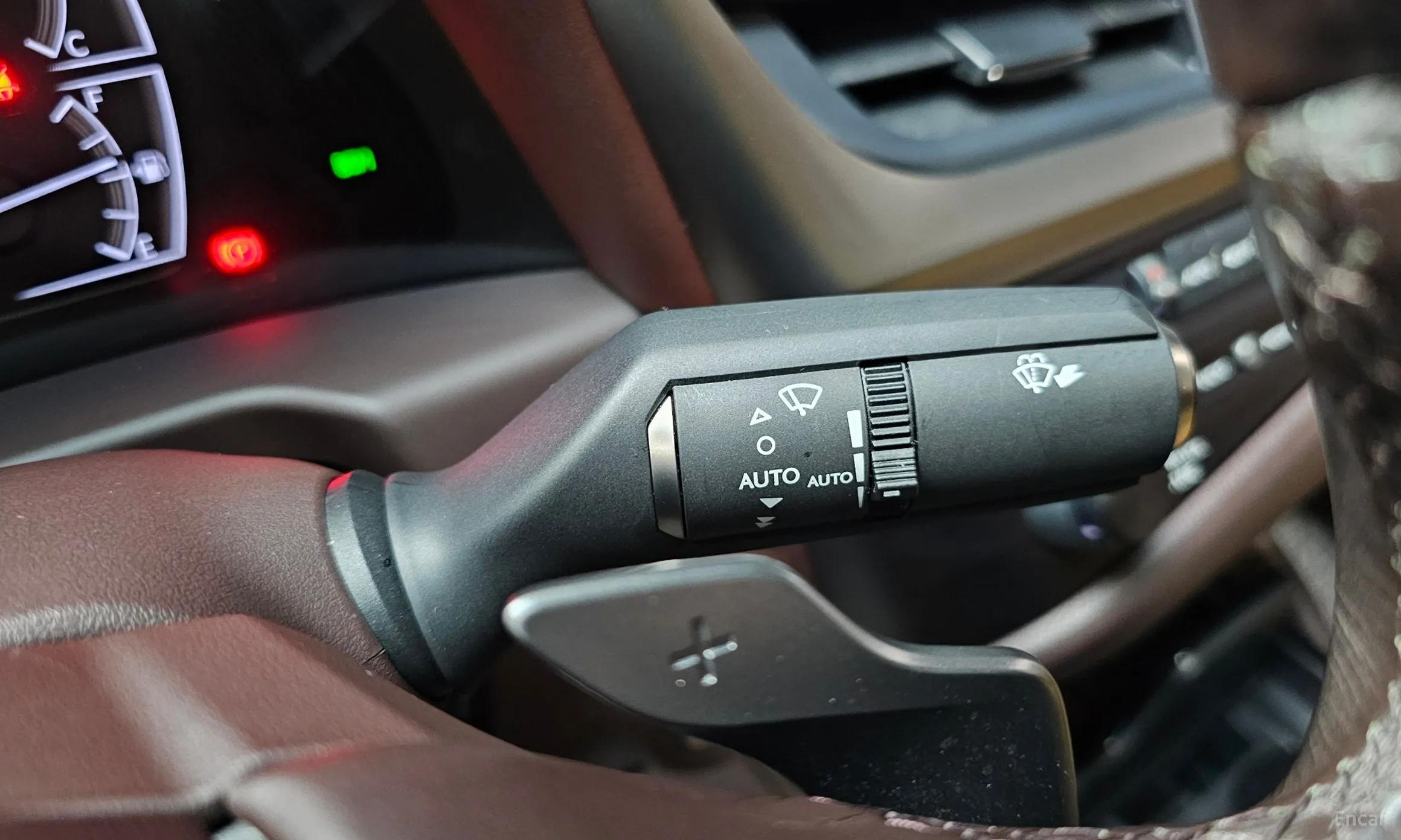Lexus ES300h 7th Generation превью 16