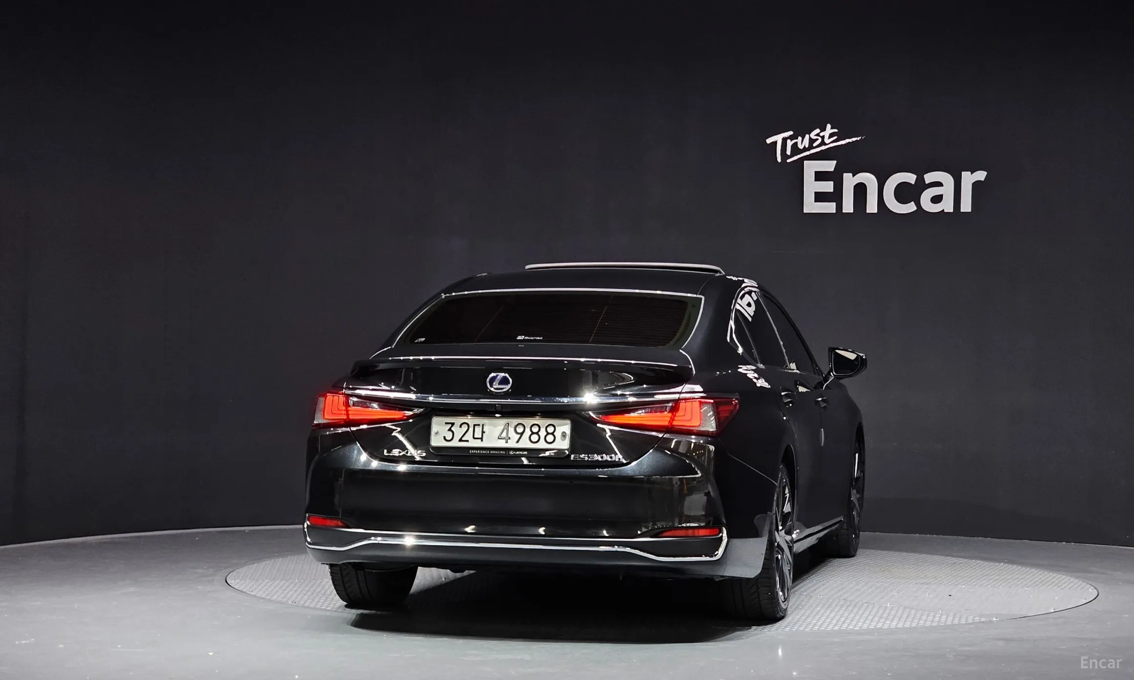 Lexus ES300h 7th Generation превью 4