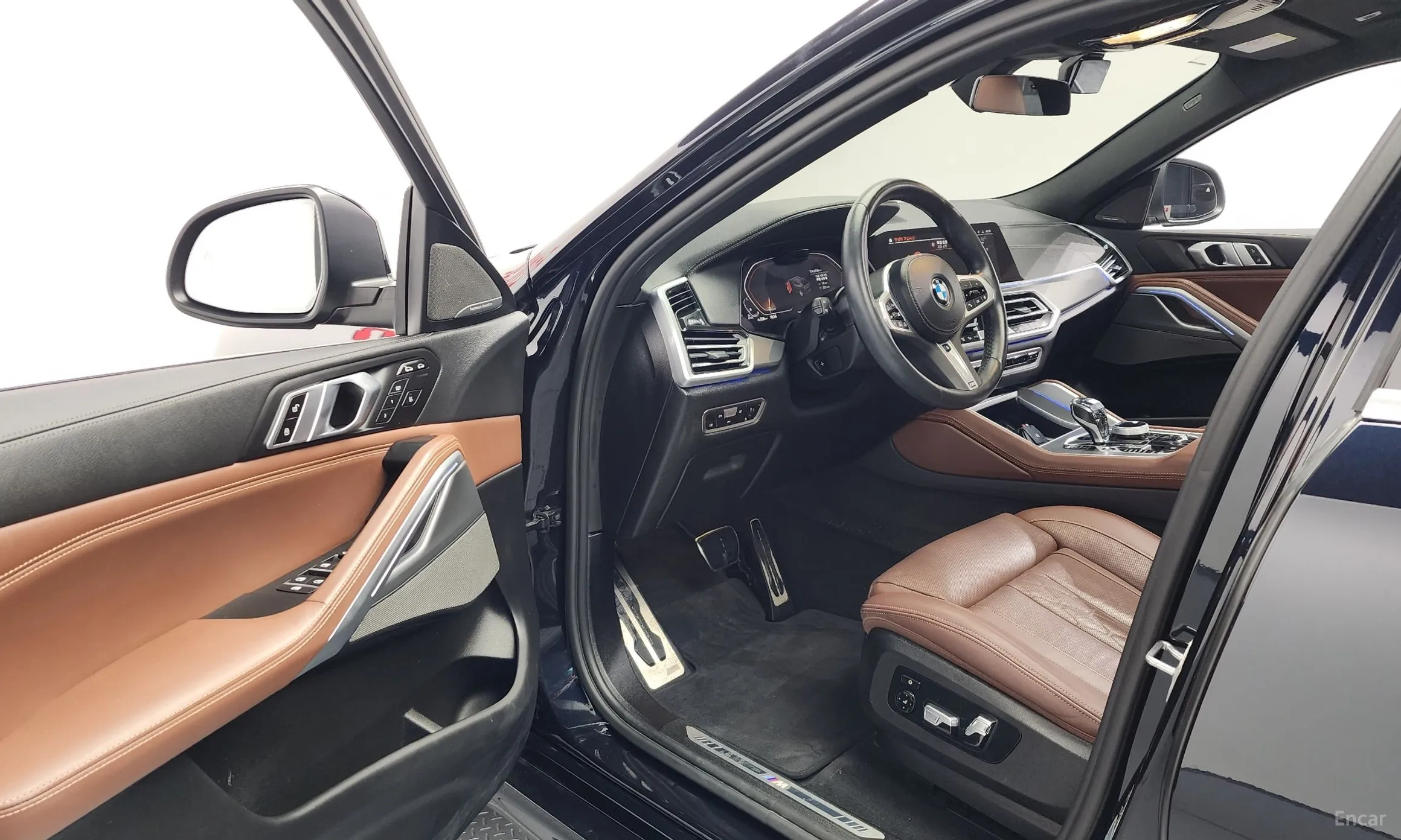 BMW X6 (G06) превью 10