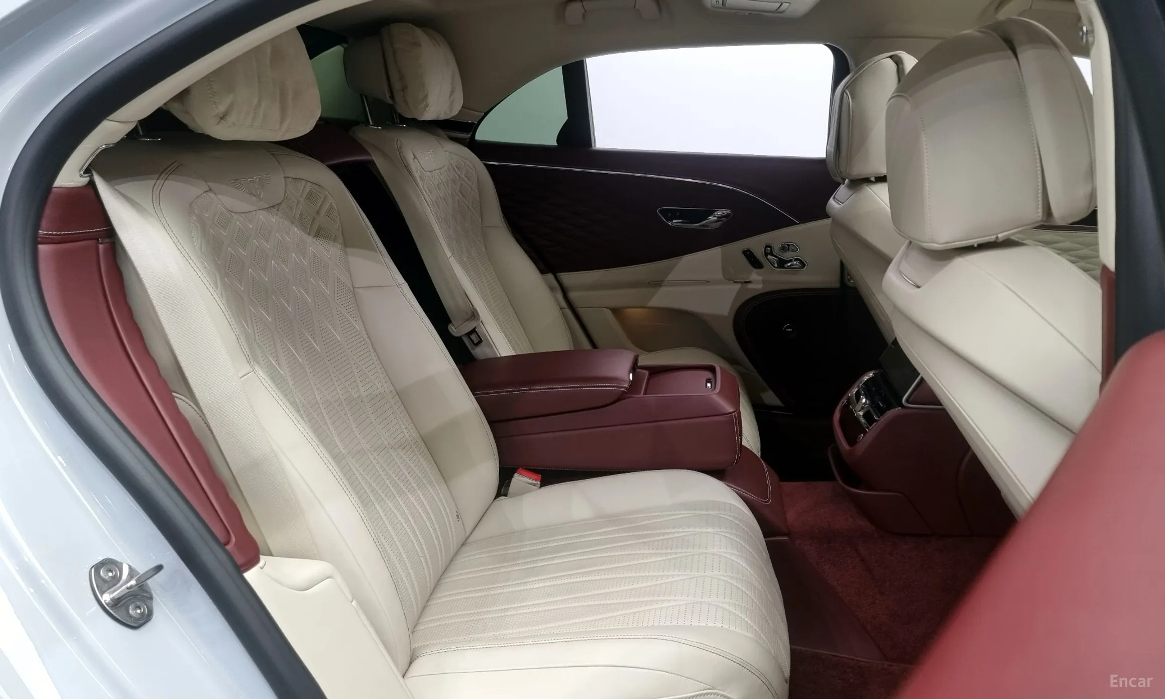 Bentley Flying Spur 3rd Generation превью 12