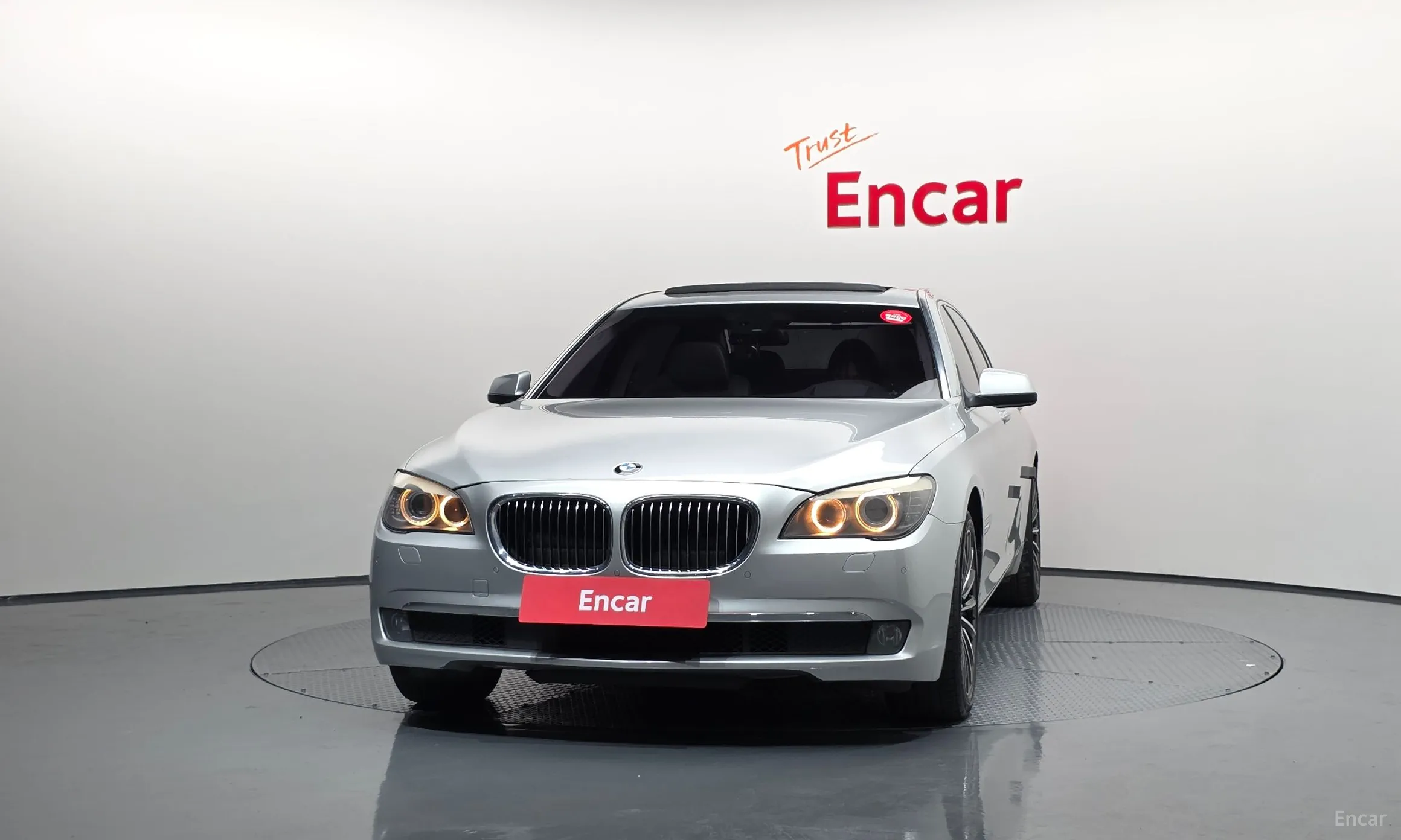 BMW 7 Series (F01) превью 3