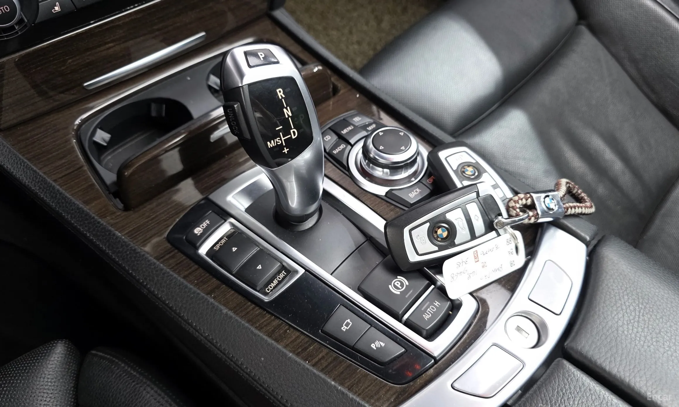 BMW 7 Series (F01) превью 9