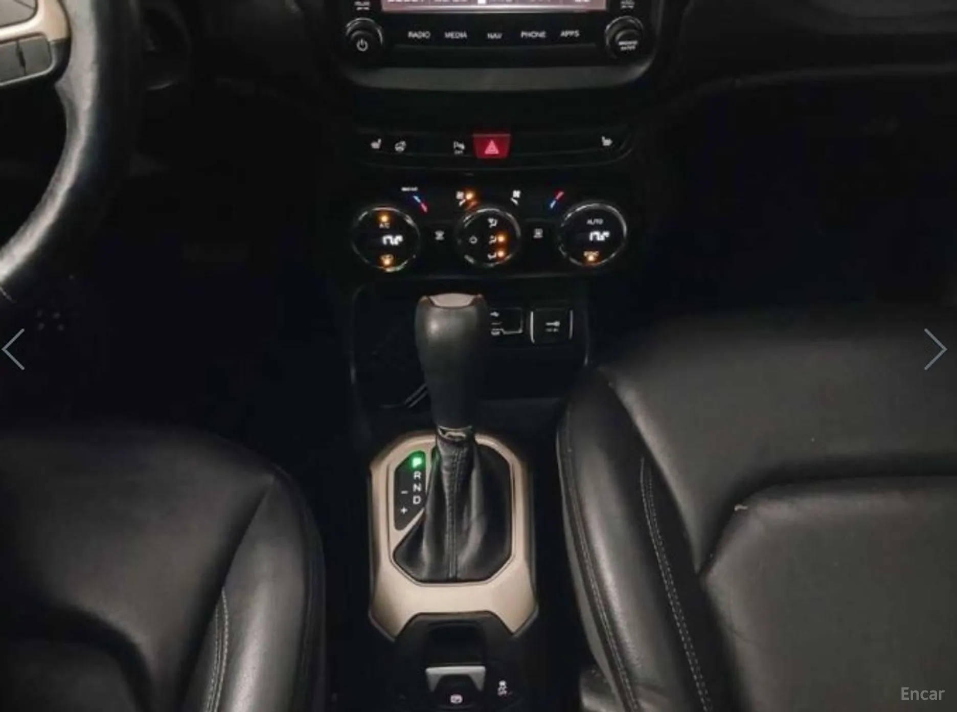 Jeep Renegade превью 15