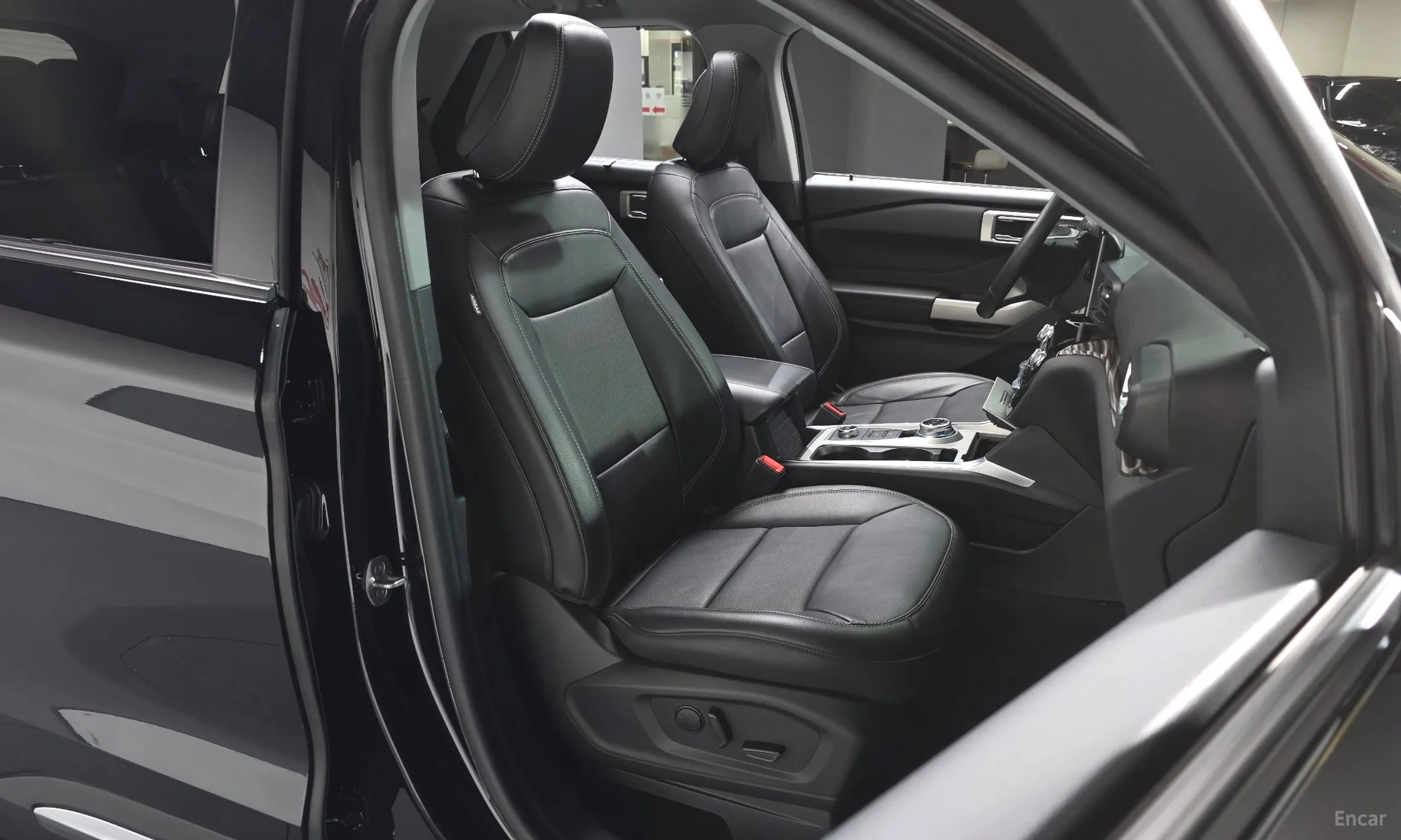 Ford Explorer 6th Generation превью 10