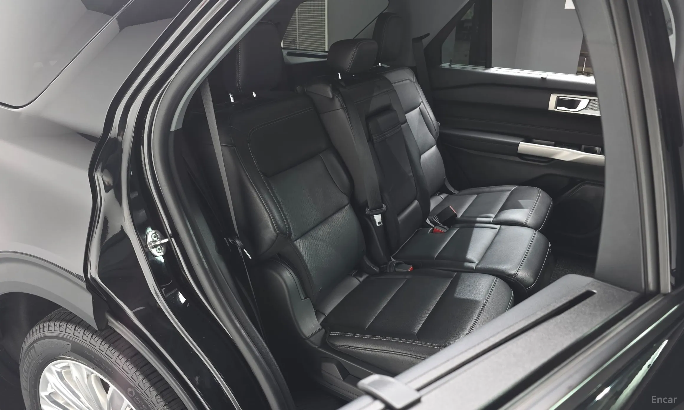 Ford Explorer 6th Generation превью 11