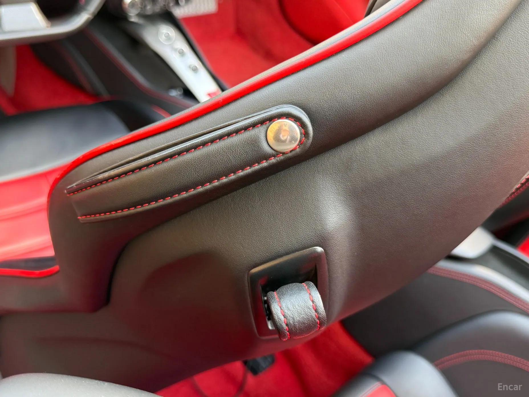 Ferrari California превью 16