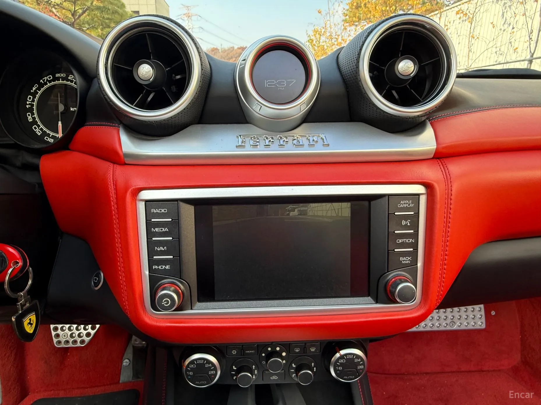 Ferrari California превью 9