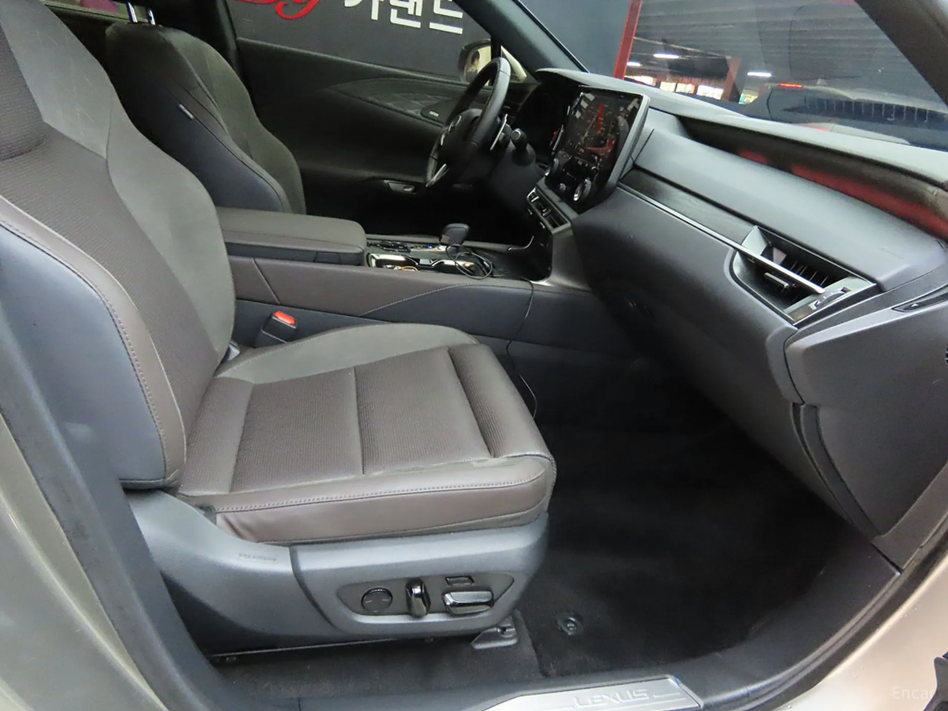 Lexus RX350h 5th Generation превью 7